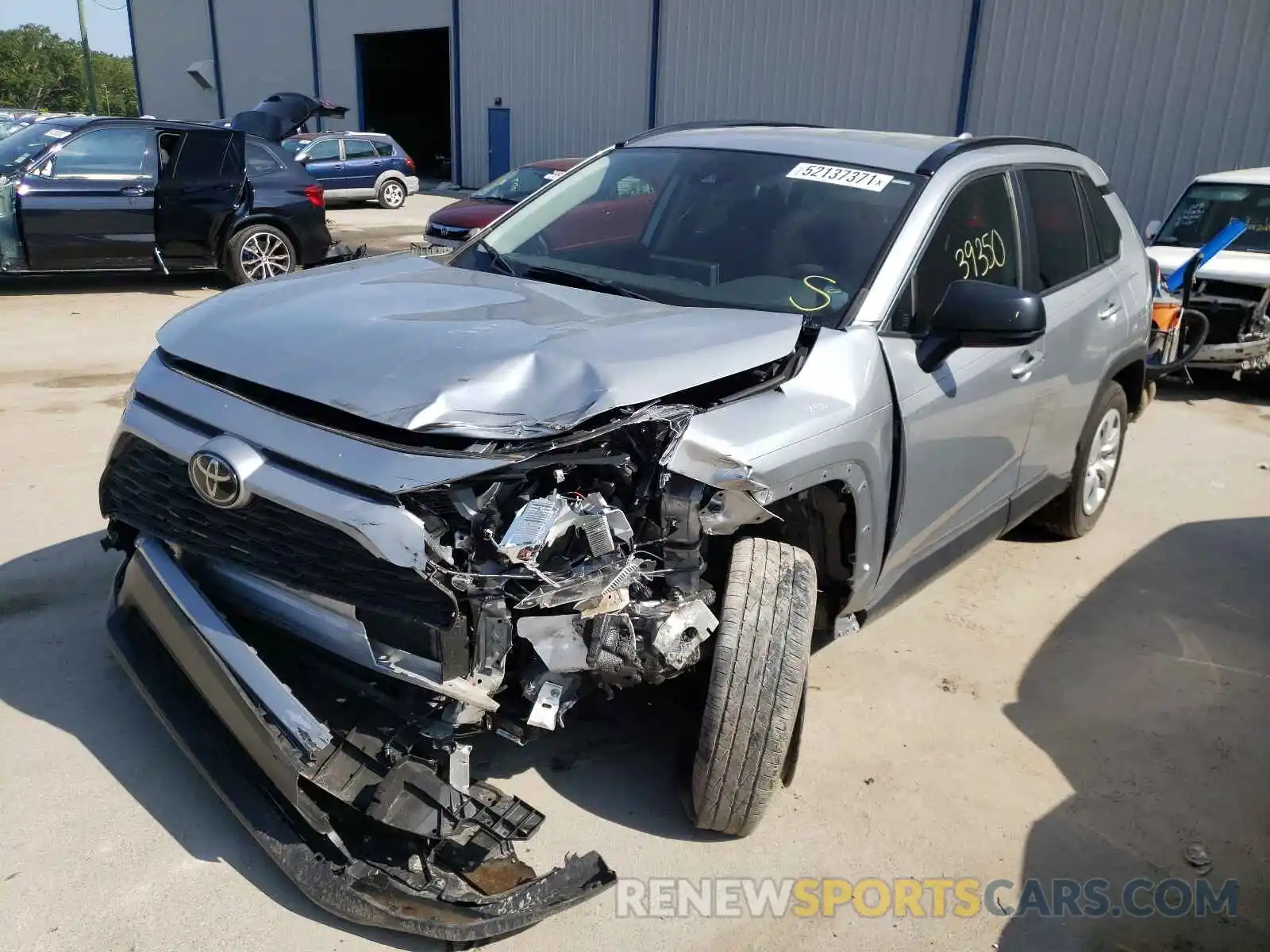 2 Photograph of a damaged car JTMH1RFV0KJ003596 TOYOTA RAV4 2019