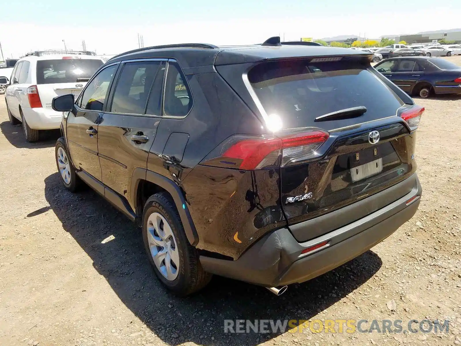 3 Photograph of a damaged car JTMH1RFV0KJ003985 TOYOTA RAV4 2019