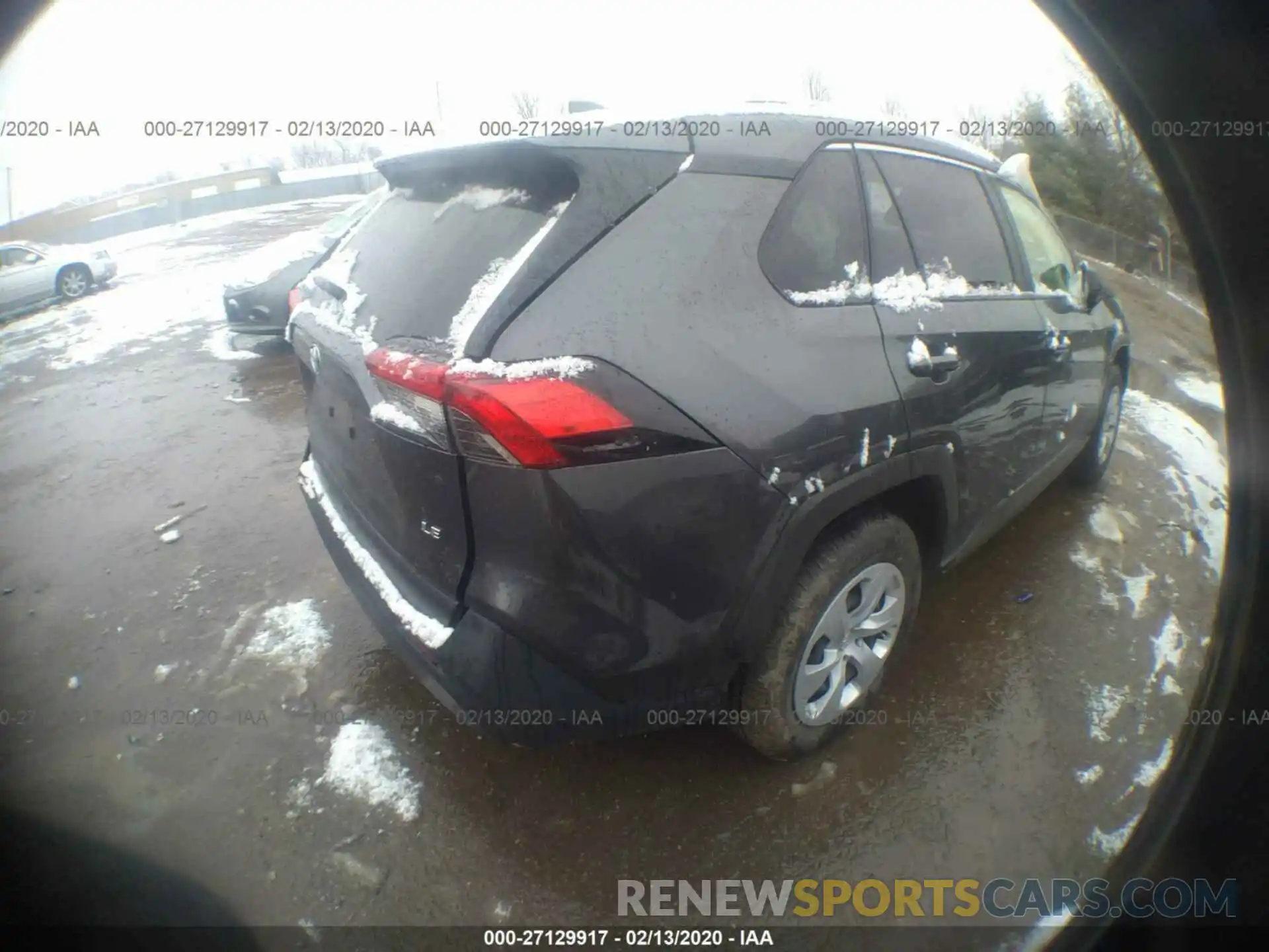 4 Photograph of a damaged car JTMH1RFV0KJ005123 TOYOTA RAV4 2019