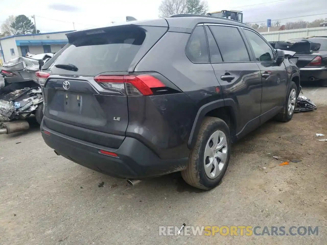 4 Photograph of a damaged car JTMH1RFV0KJ005154 TOYOTA RAV4 2019