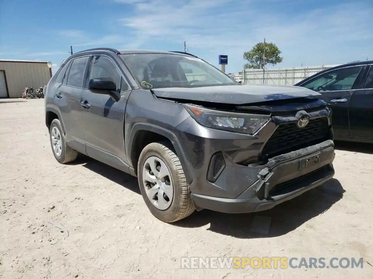 1 Photograph of a damaged car JTMH1RFV0KJ005431 TOYOTA RAV4 2019