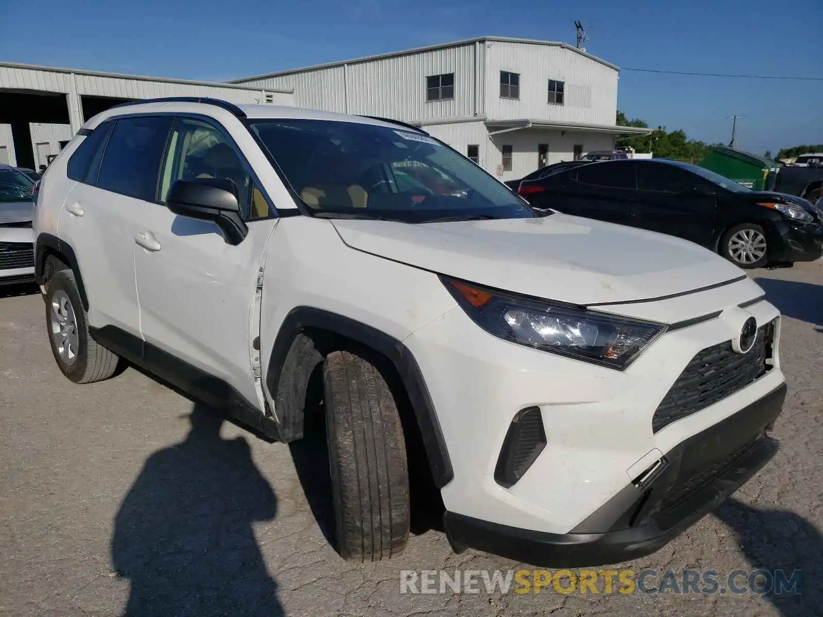 1 Photograph of a damaged car JTMH1RFV1KD004433 TOYOTA RAV4 2019