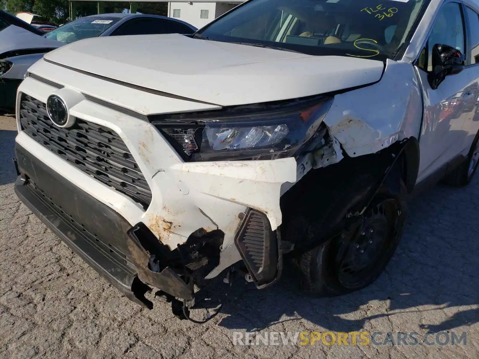 9 Photograph of a damaged car JTMH1RFV1KD004433 TOYOTA RAV4 2019