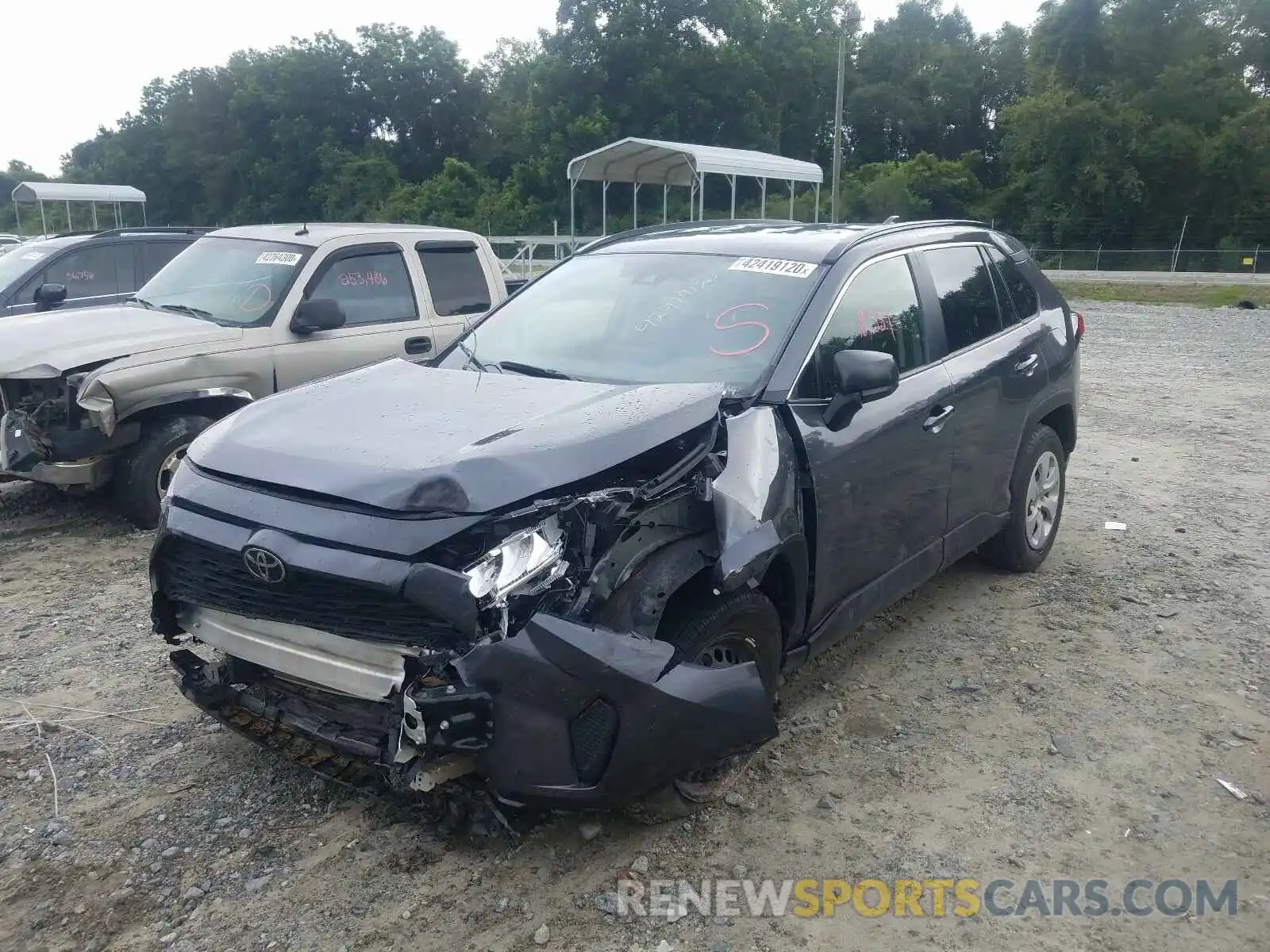 2 Photograph of a damaged car JTMH1RFV1KD034094 TOYOTA RAV4 2019