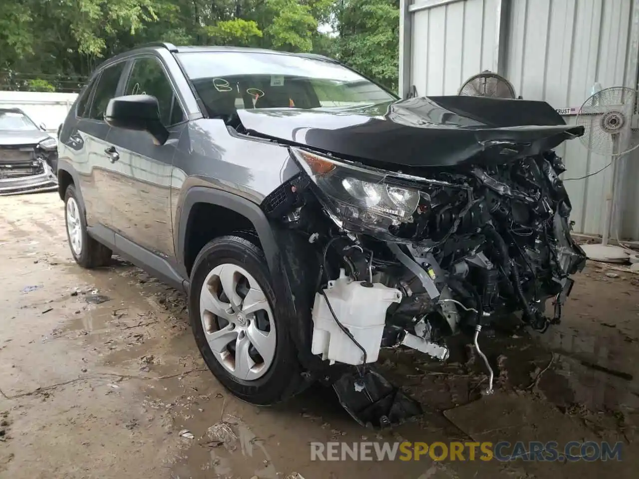 1 Photograph of a damaged car JTMH1RFV1KD502406 TOYOTA RAV4 2019