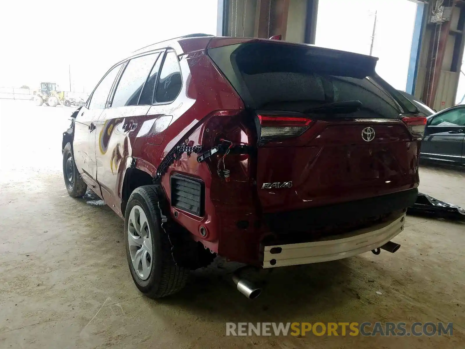 3 Photograph of a damaged car JTMH1RFV1KJ002599 TOYOTA RAV4 2019