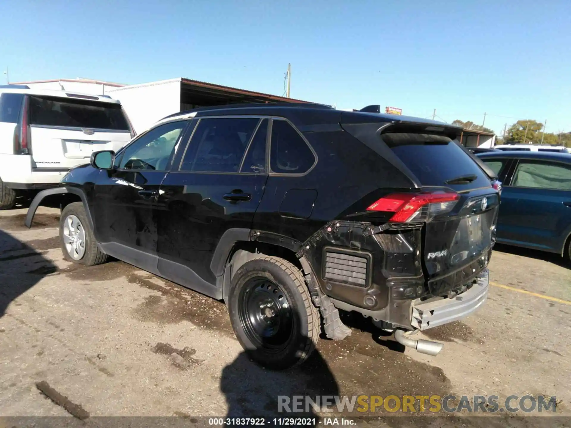 3 Photograph of a damaged car JTMH1RFV1KJ005969 TOYOTA RAV4 2019