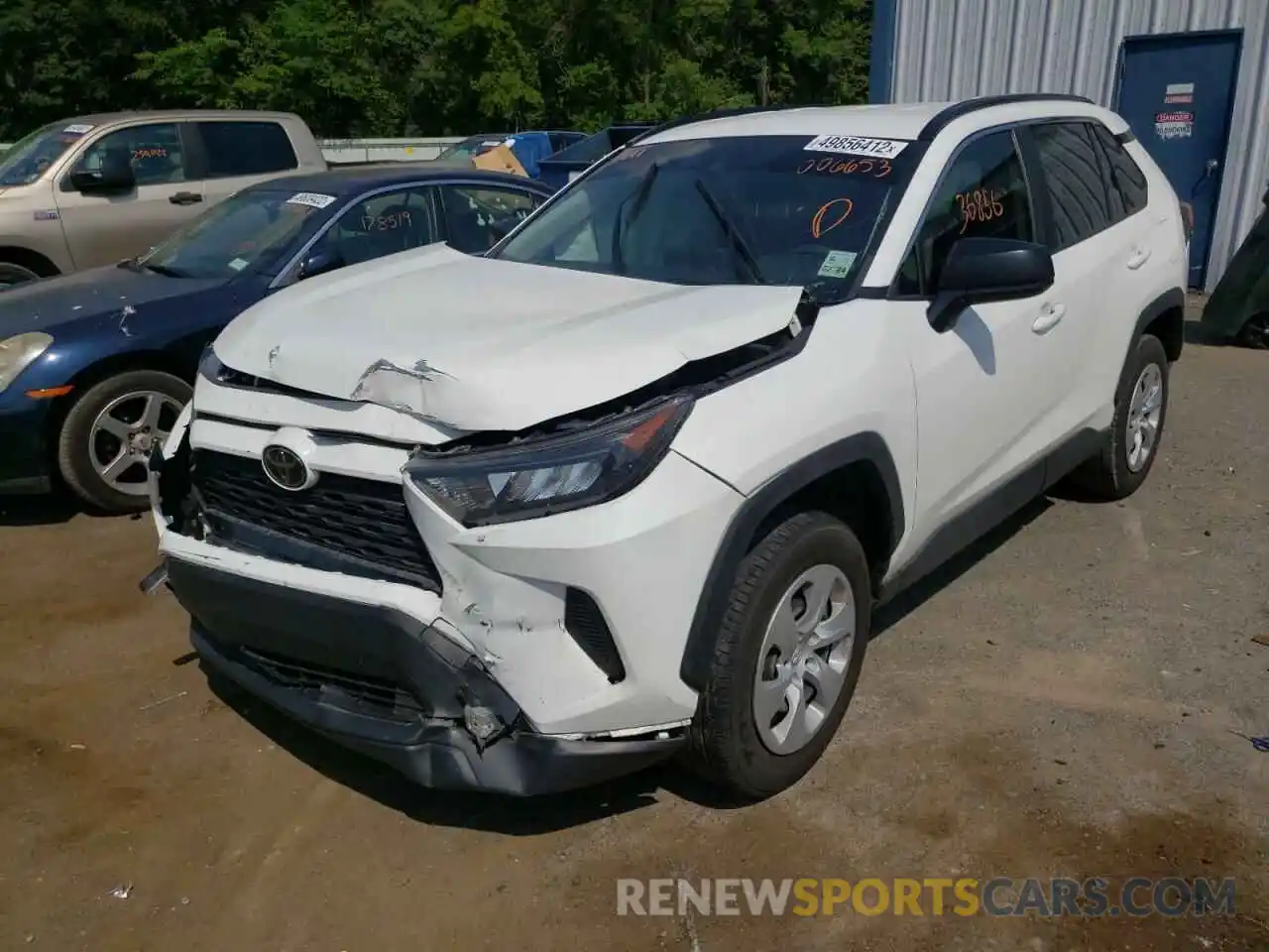 2 Photograph of a damaged car JTMH1RFV1KJ006653 TOYOTA RAV4 2019