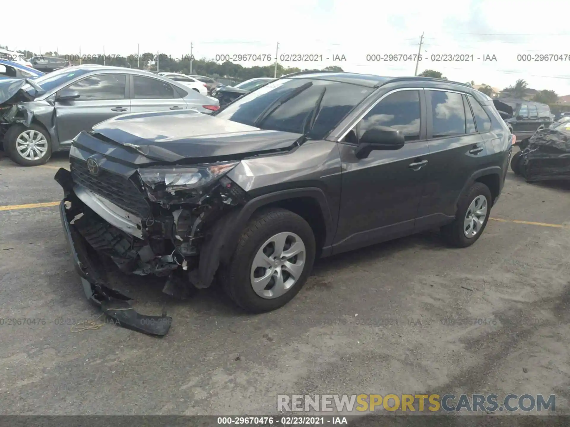 2 Photograph of a damaged car JTMH1RFV1KJ007513 TOYOTA RAV4 2019