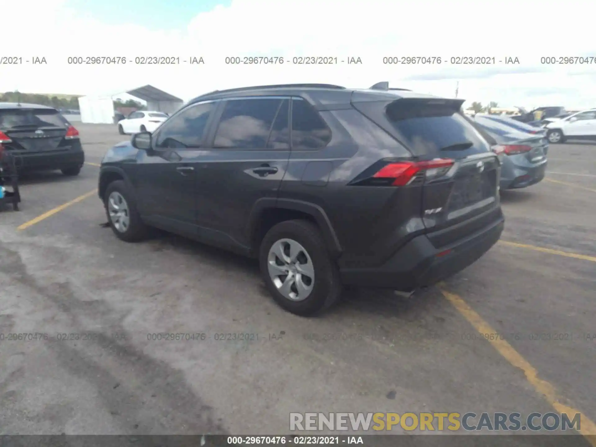 3 Фотография поврежденного автомобиля JTMH1RFV1KJ007513 TOYOTA RAV4 2019