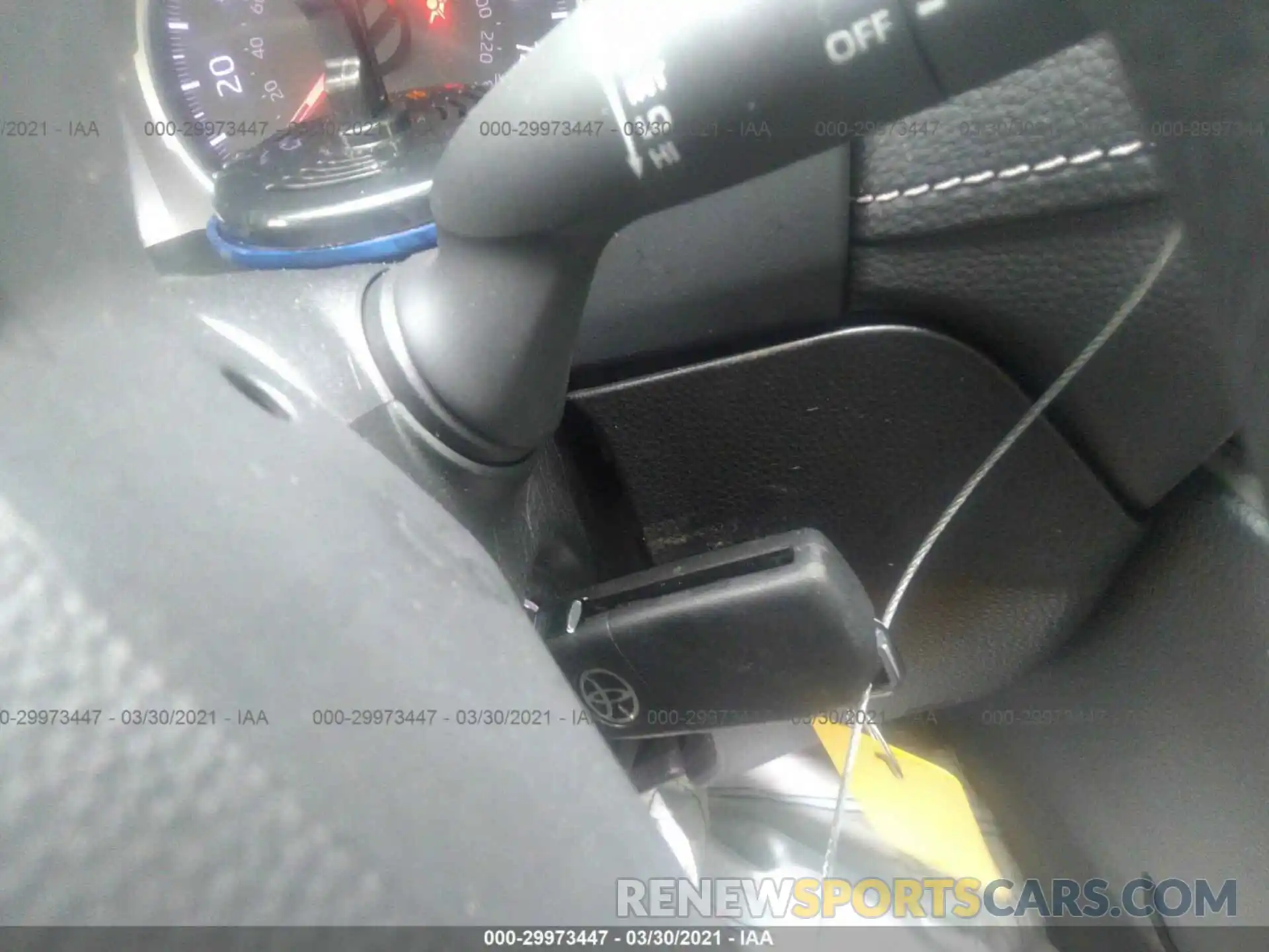 11 Photograph of a damaged car JTMH1RFV1KJ008032 TOYOTA RAV4 2019