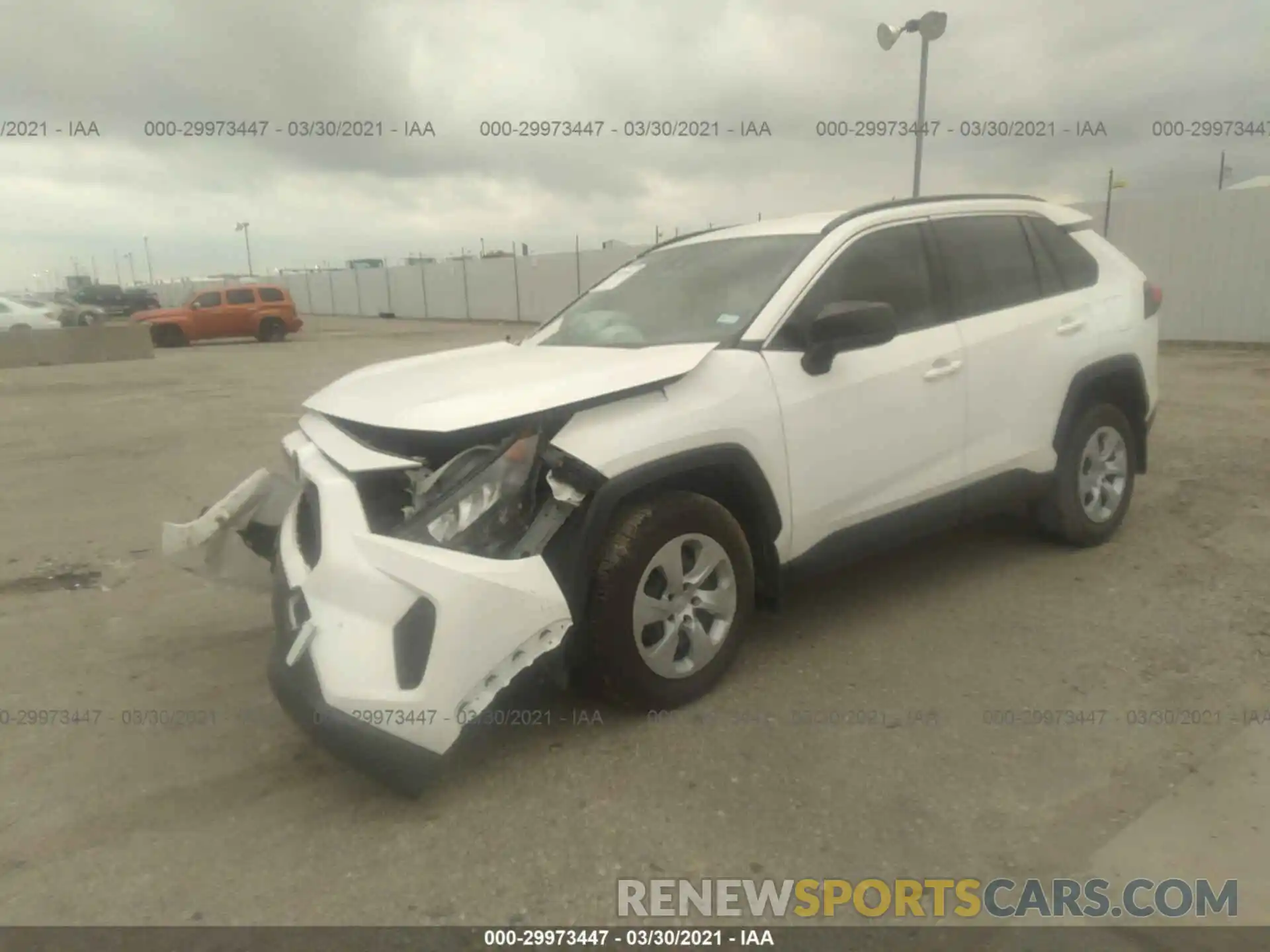 2 Photograph of a damaged car JTMH1RFV1KJ008032 TOYOTA RAV4 2019