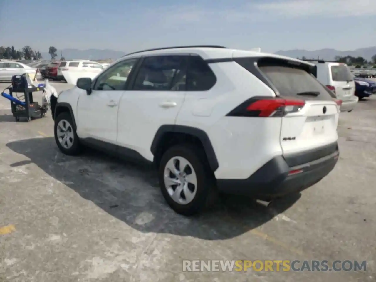 3 Photograph of a damaged car JTMH1RFV1KJ008418 TOYOTA RAV4 2019