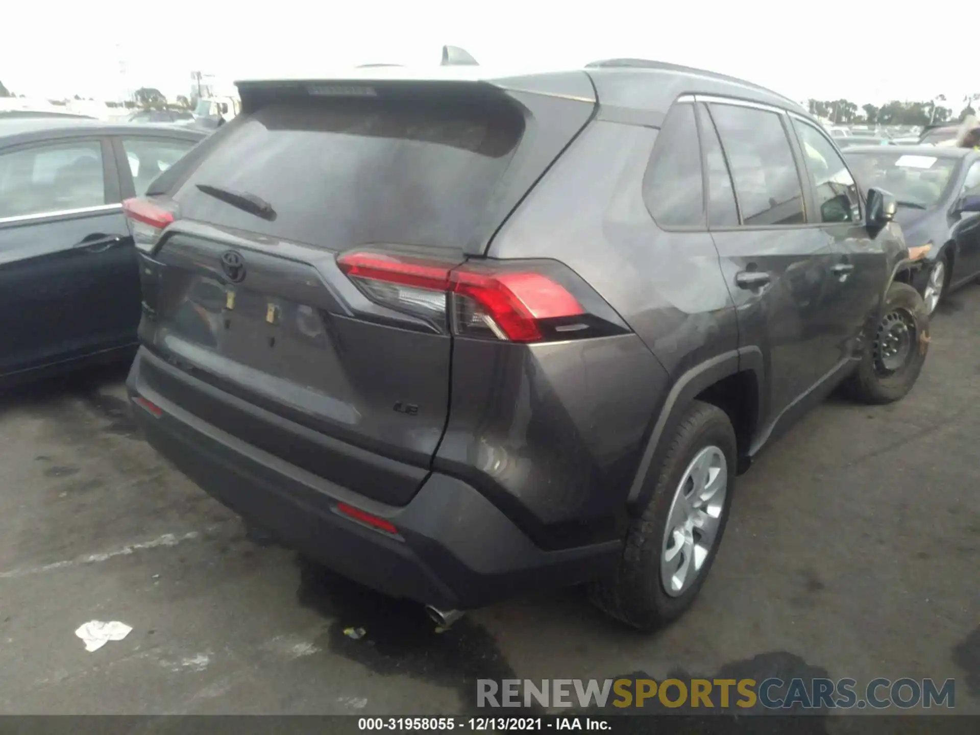 3 Фотография поврежденного автомобиля JTMH1RFV1KJ015420 TOYOTA RAV4 2019