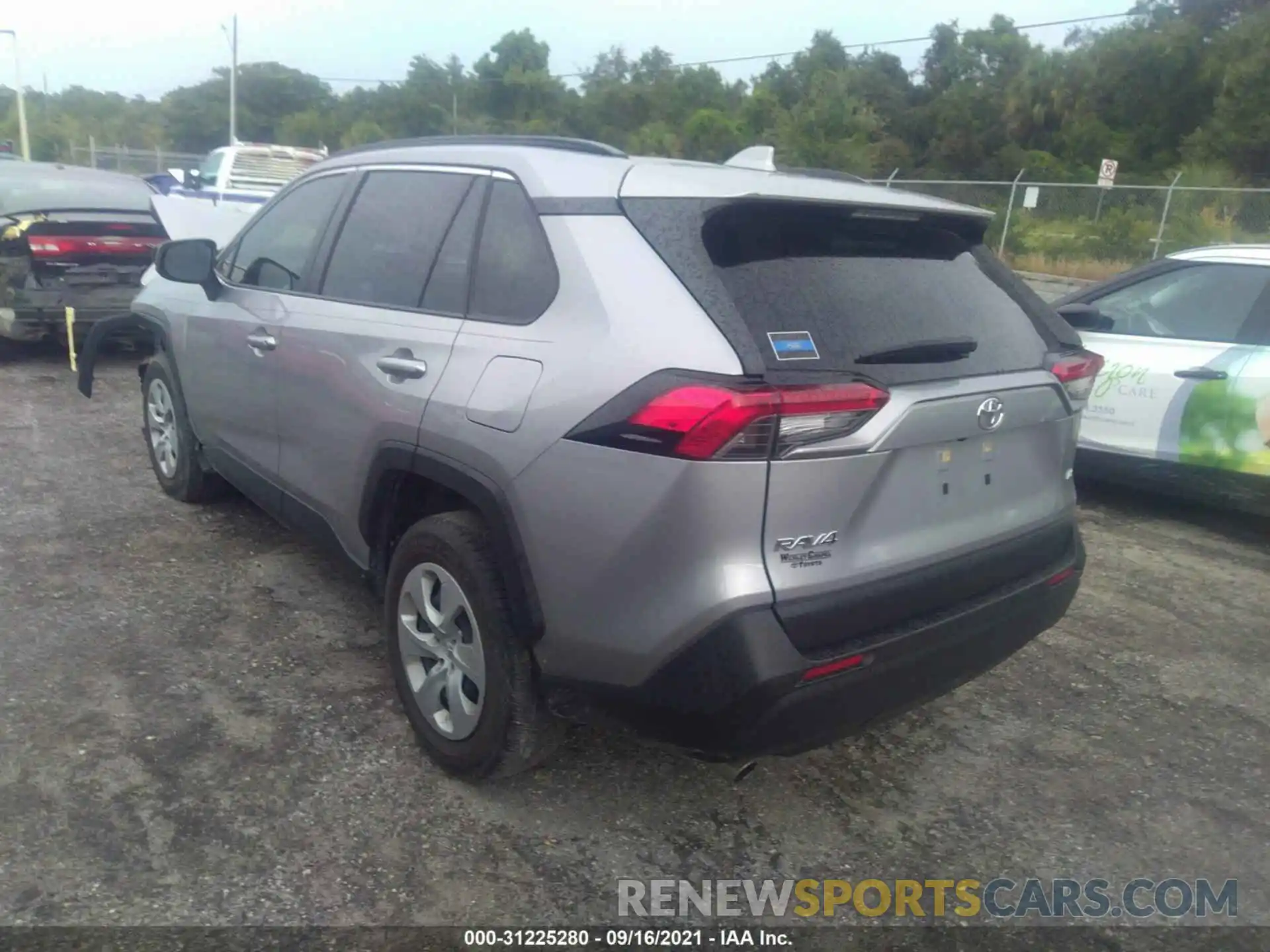 3 Фотография поврежденного автомобиля JTMH1RFV2KD003145 TOYOTA RAV4 2019