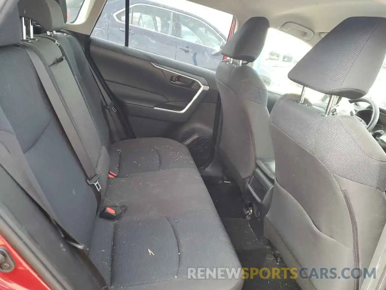 11 Photograph of a damaged car JTMH1RFV2KD005977 TOYOTA RAV4 2019