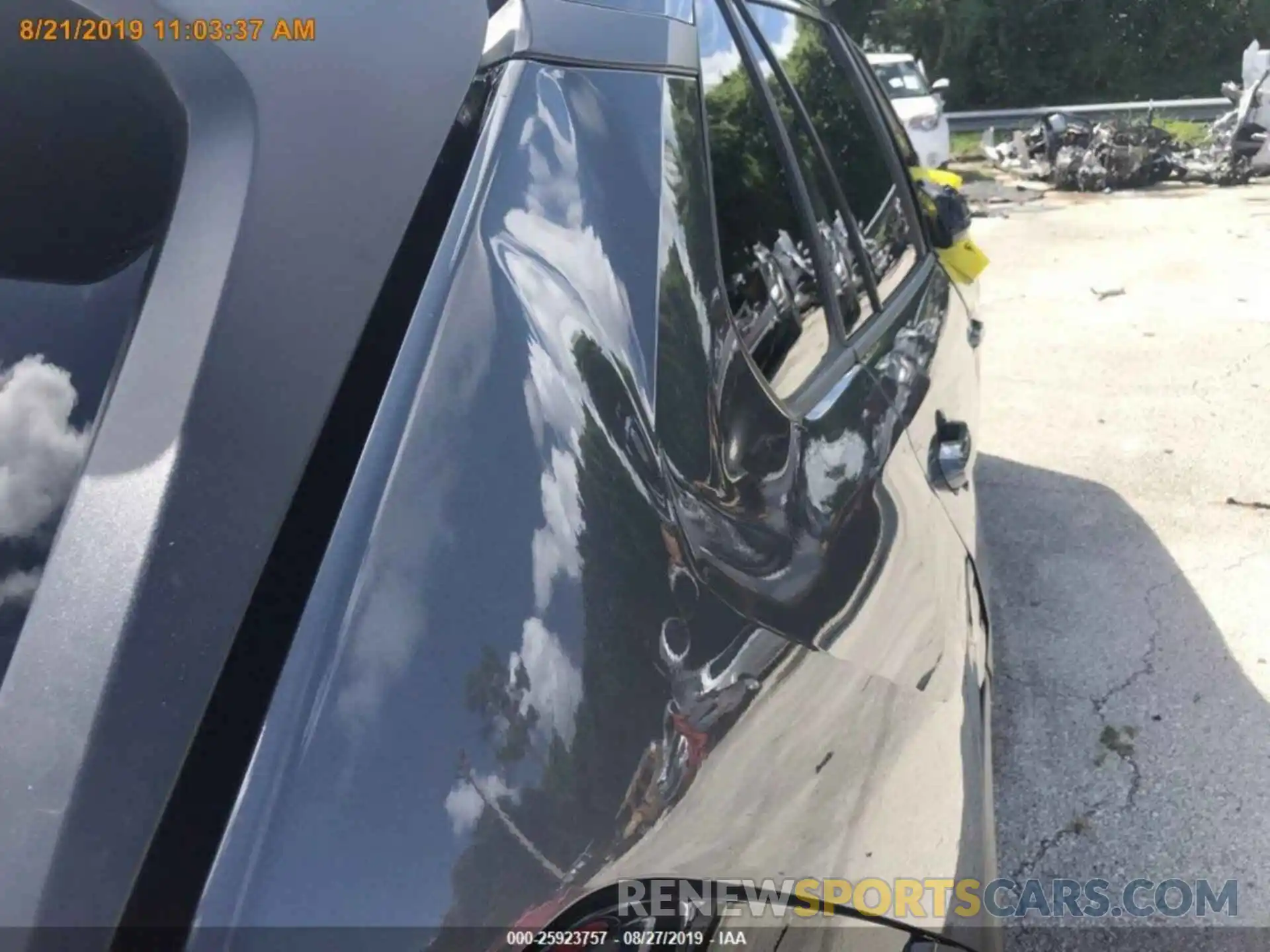 14 Photograph of a damaged car JTMH1RFV2KD012444 TOYOTA RAV4 2019