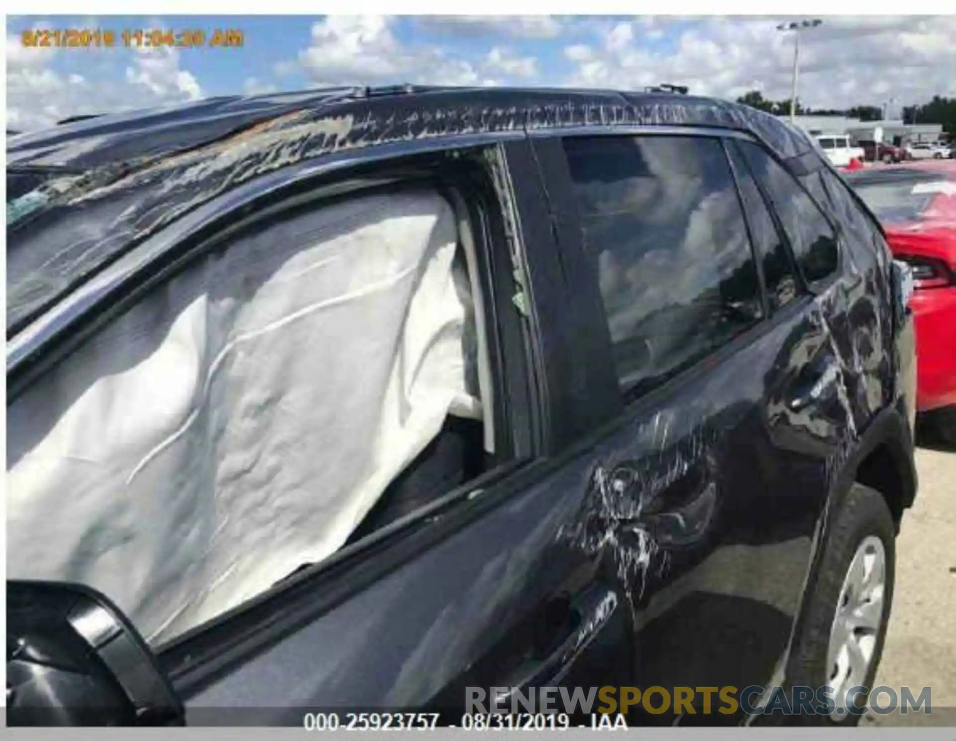 8 Photograph of a damaged car JTMH1RFV2KD012444 TOYOTA RAV4 2019