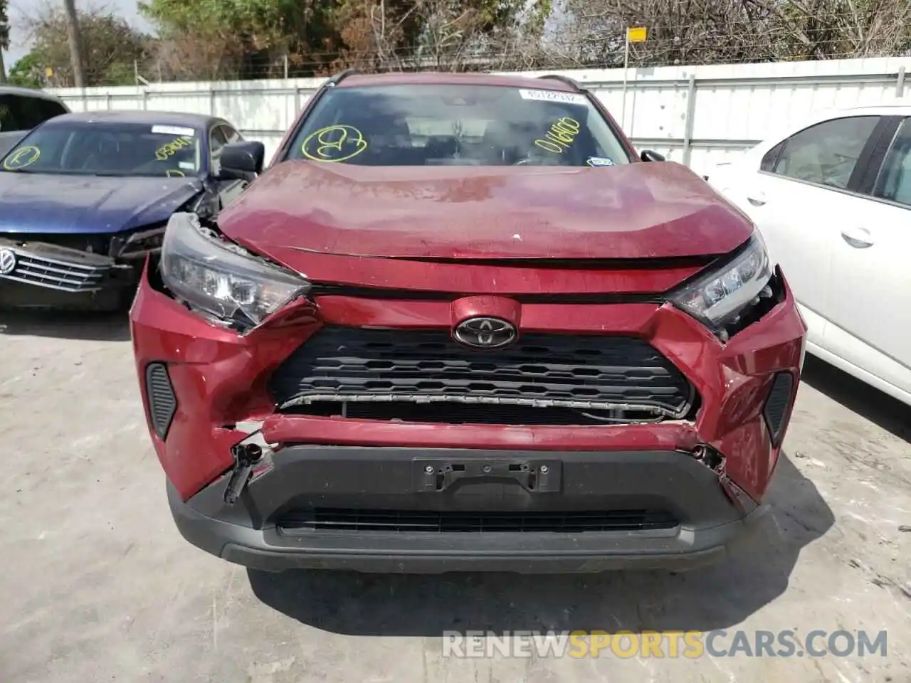 9 Photograph of a damaged car JTMH1RFV2KD016400 TOYOTA RAV4 2019