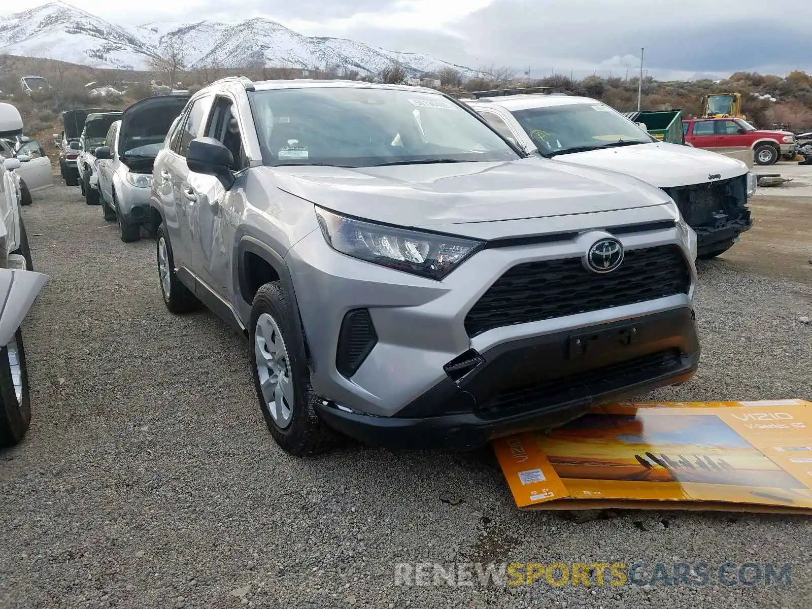 1 Photograph of a damaged car JTMH1RFV2KD019233 TOYOTA RAV4 2019