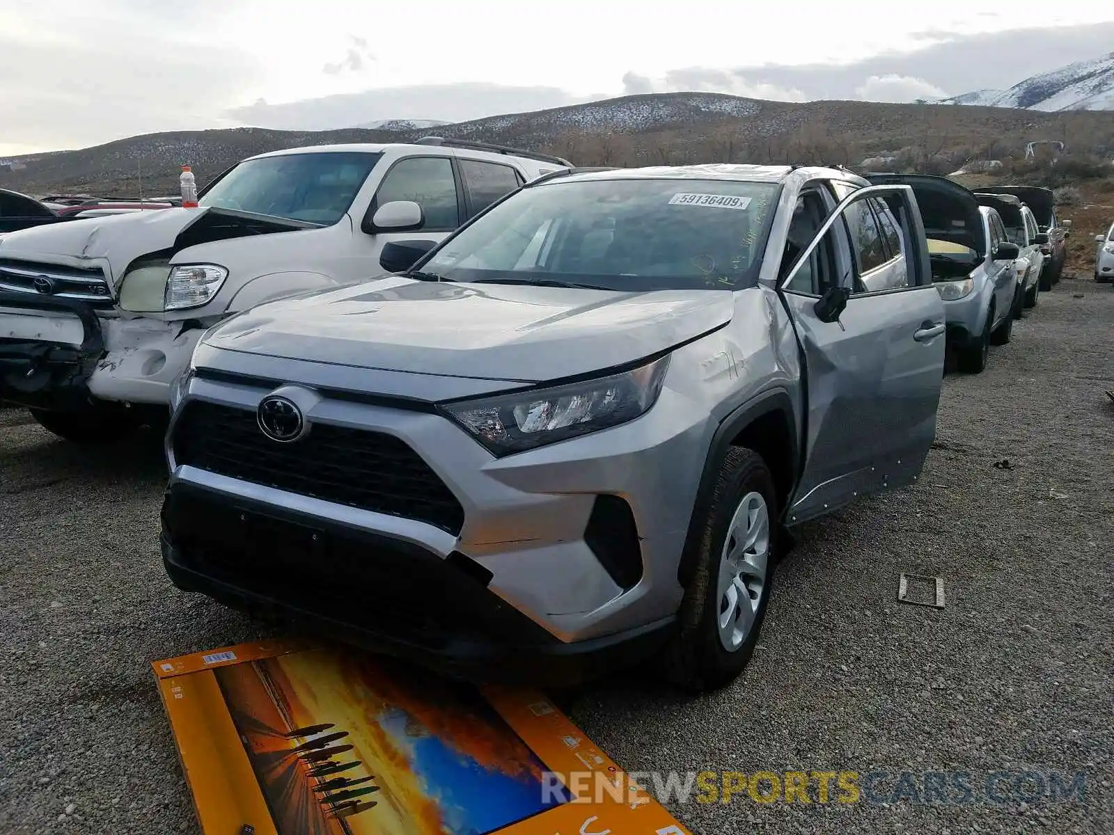 2 Photograph of a damaged car JTMH1RFV2KD019233 TOYOTA RAV4 2019