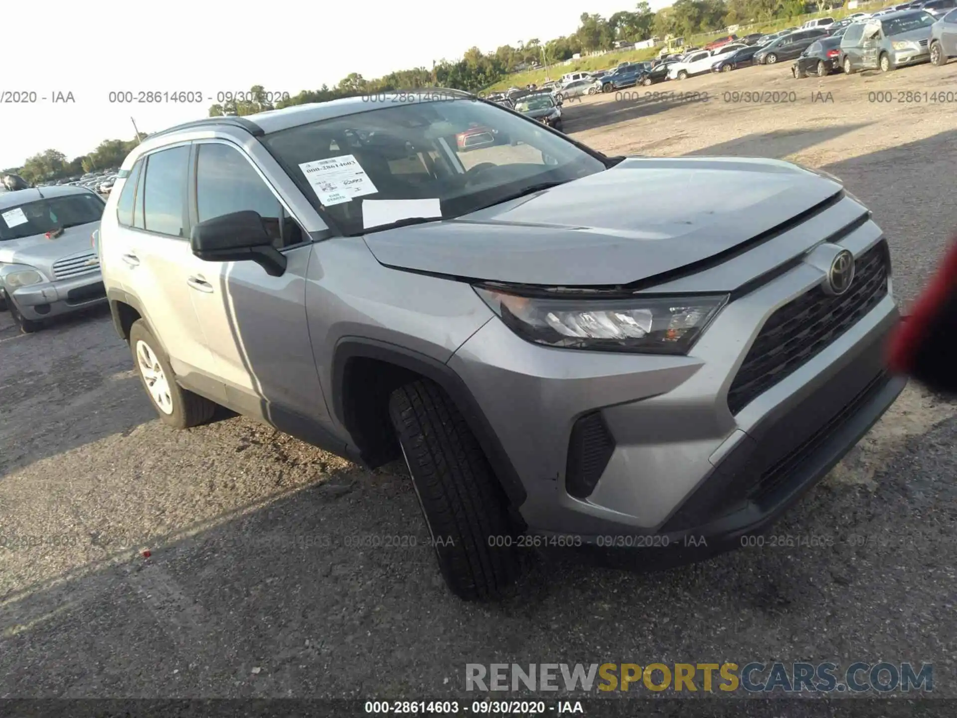 1 Photograph of a damaged car JTMH1RFV2KD033603 TOYOTA RAV4 2019