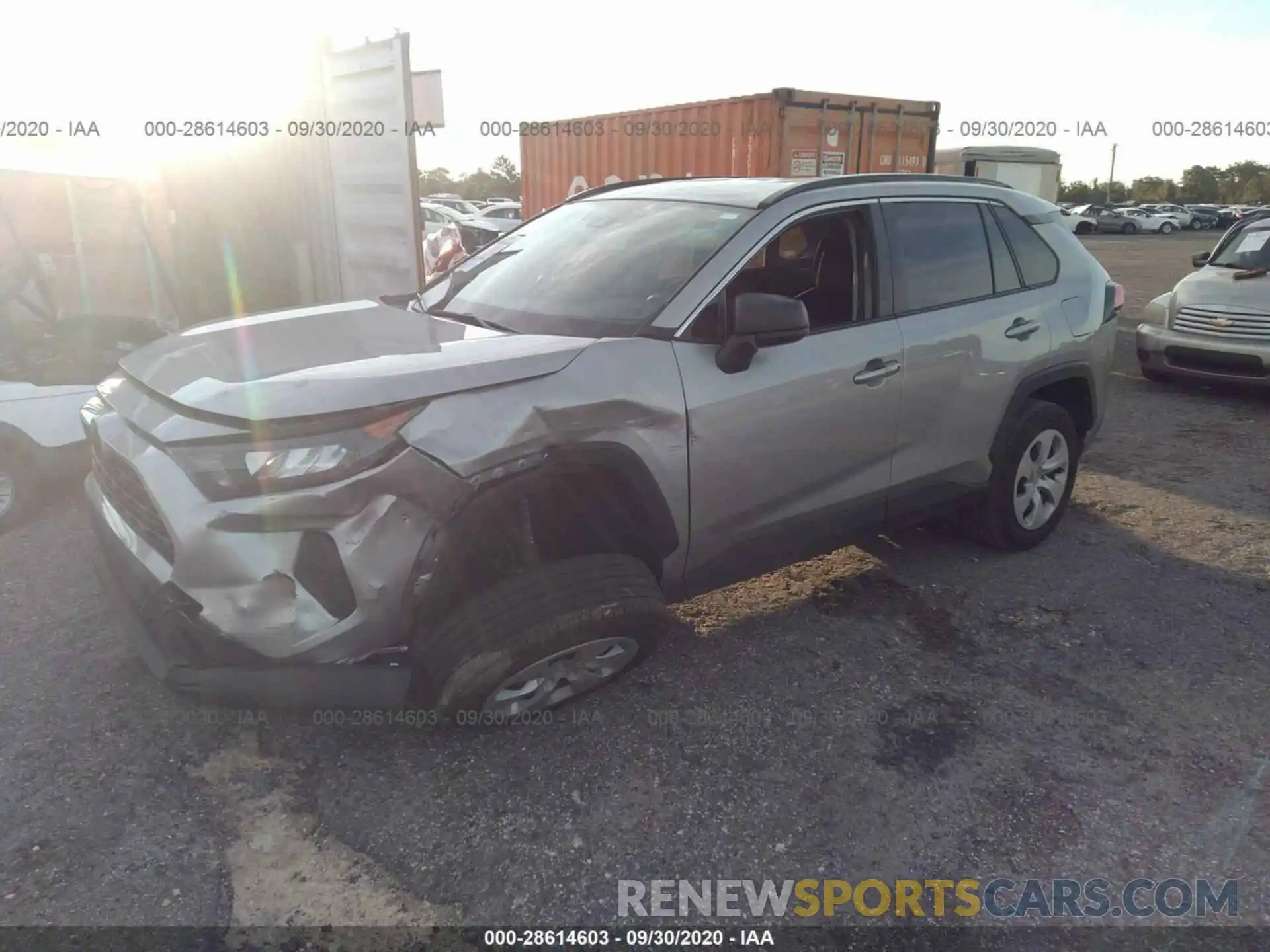 2 Photograph of a damaged car JTMH1RFV2KD033603 TOYOTA RAV4 2019