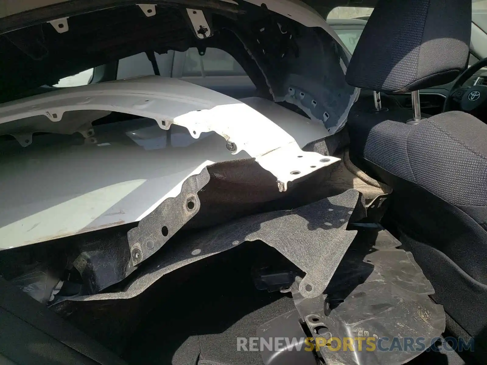 6 Фотография поврежденного автомобиля JTMH1RFV2KD038963 TOYOTA RAV4 2019