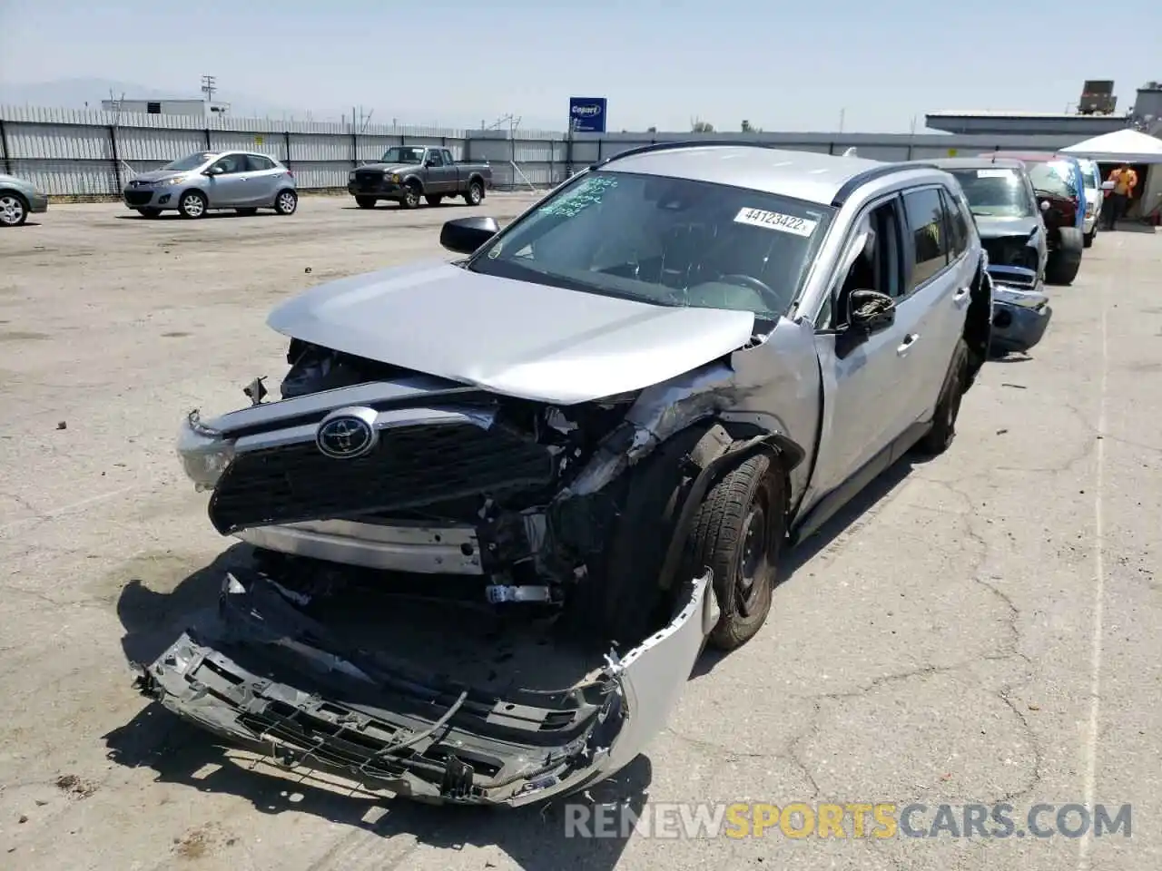 9 Photograph of a damaged car JTMH1RFV2KD039210 TOYOTA RAV4 2019