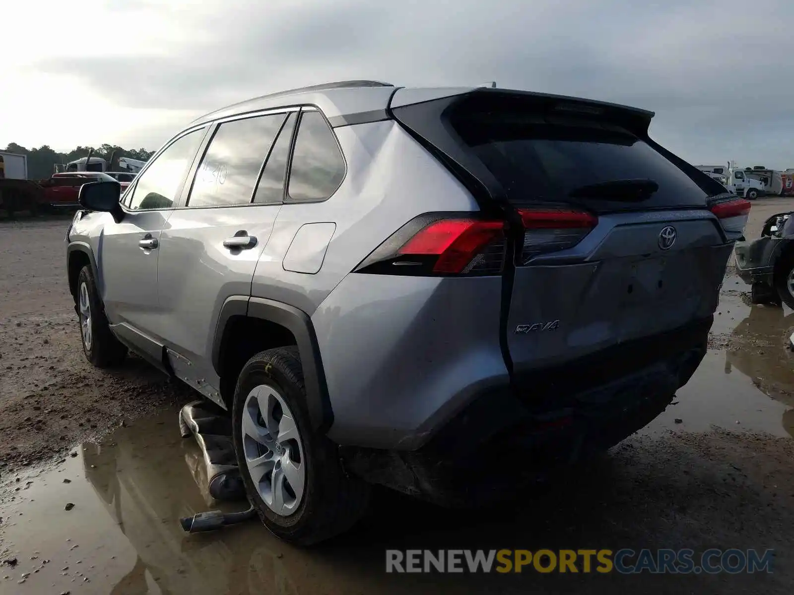 3 Photograph of a damaged car JTMH1RFV2KD040065 TOYOTA RAV4 2019