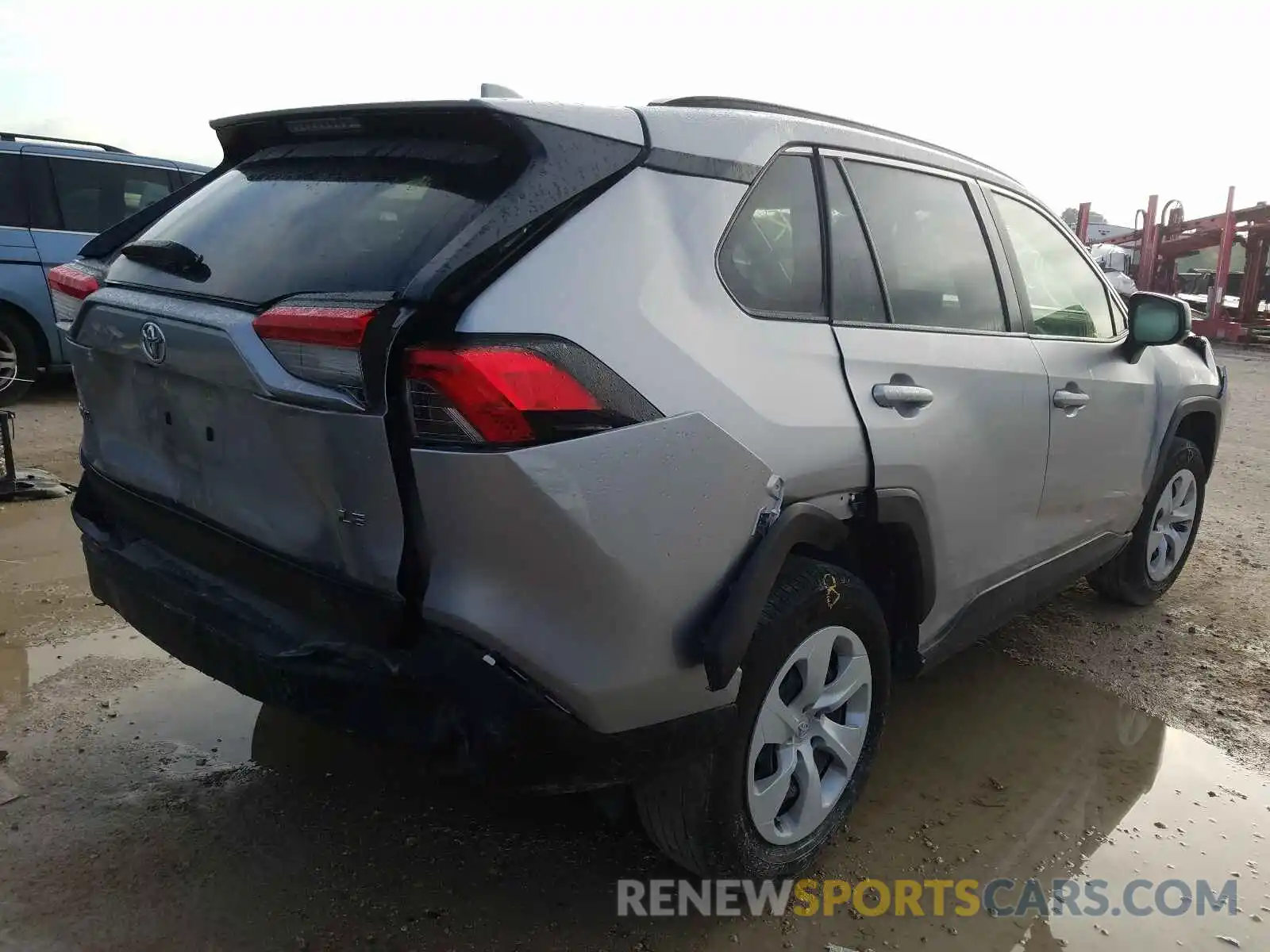 4 Photograph of a damaged car JTMH1RFV2KD040065 TOYOTA RAV4 2019