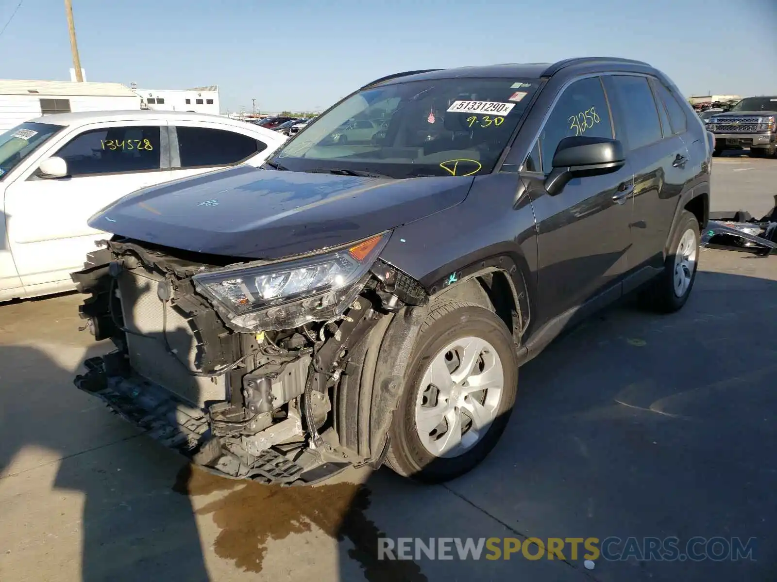 2 Фотография поврежденного автомобиля JTMH1RFV2KJ003079 TOYOTA RAV4 2019