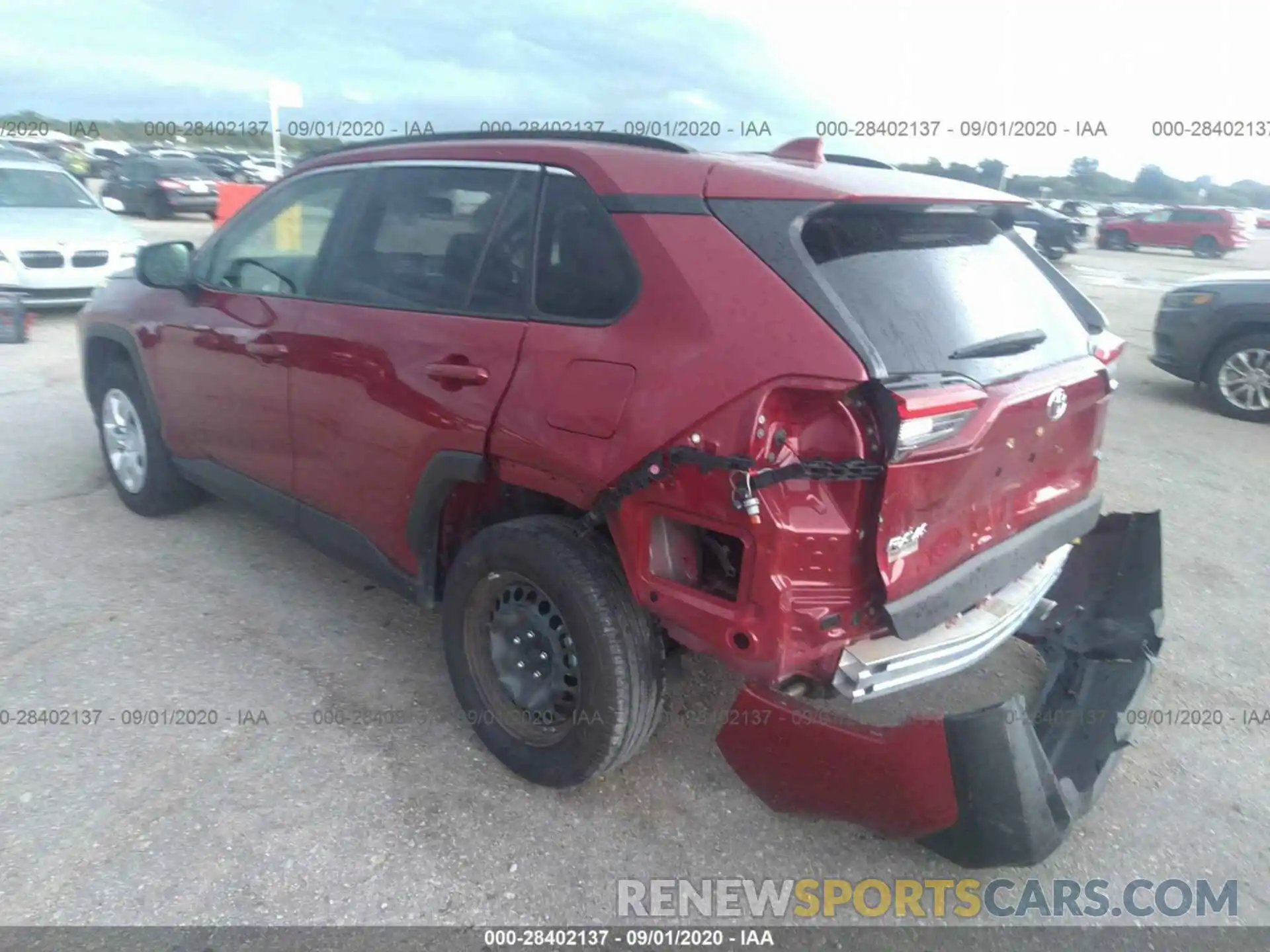 3 Фотография поврежденного автомобиля JTMH1RFV2KJ009979 TOYOTA RAV4 2019