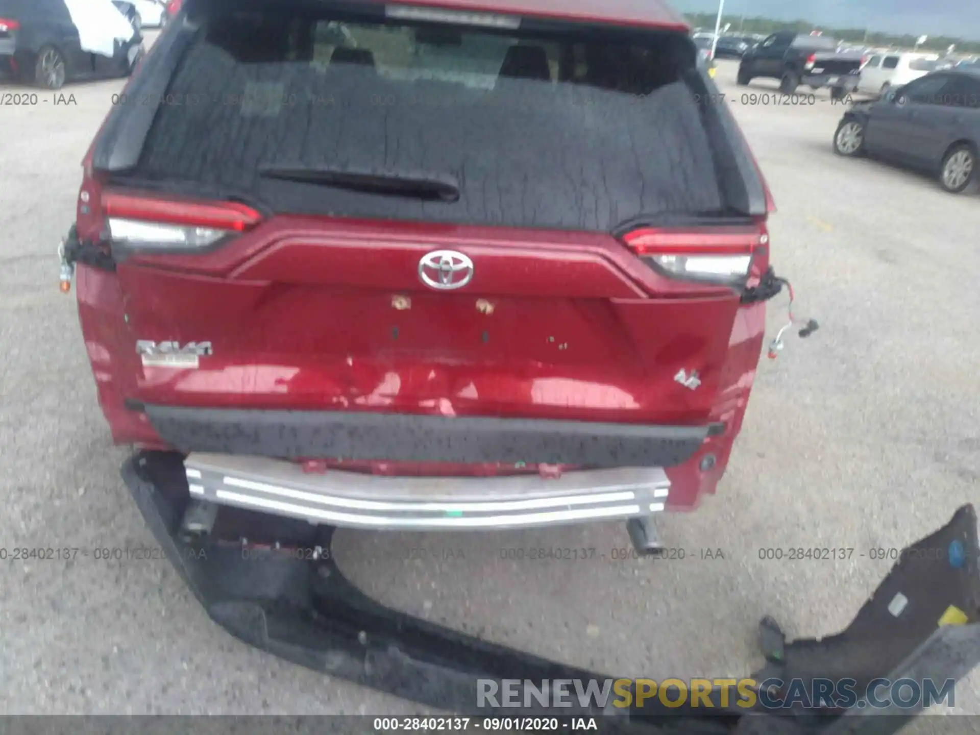 6 Photograph of a damaged car JTMH1RFV2KJ009979 TOYOTA RAV4 2019