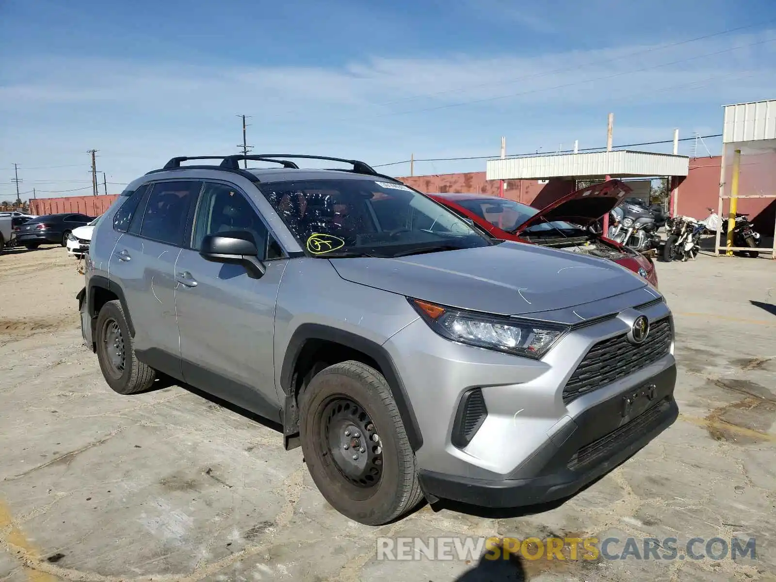 1 Photograph of a damaged car JTMH1RFV2KJ010579 TOYOTA RAV4 2019