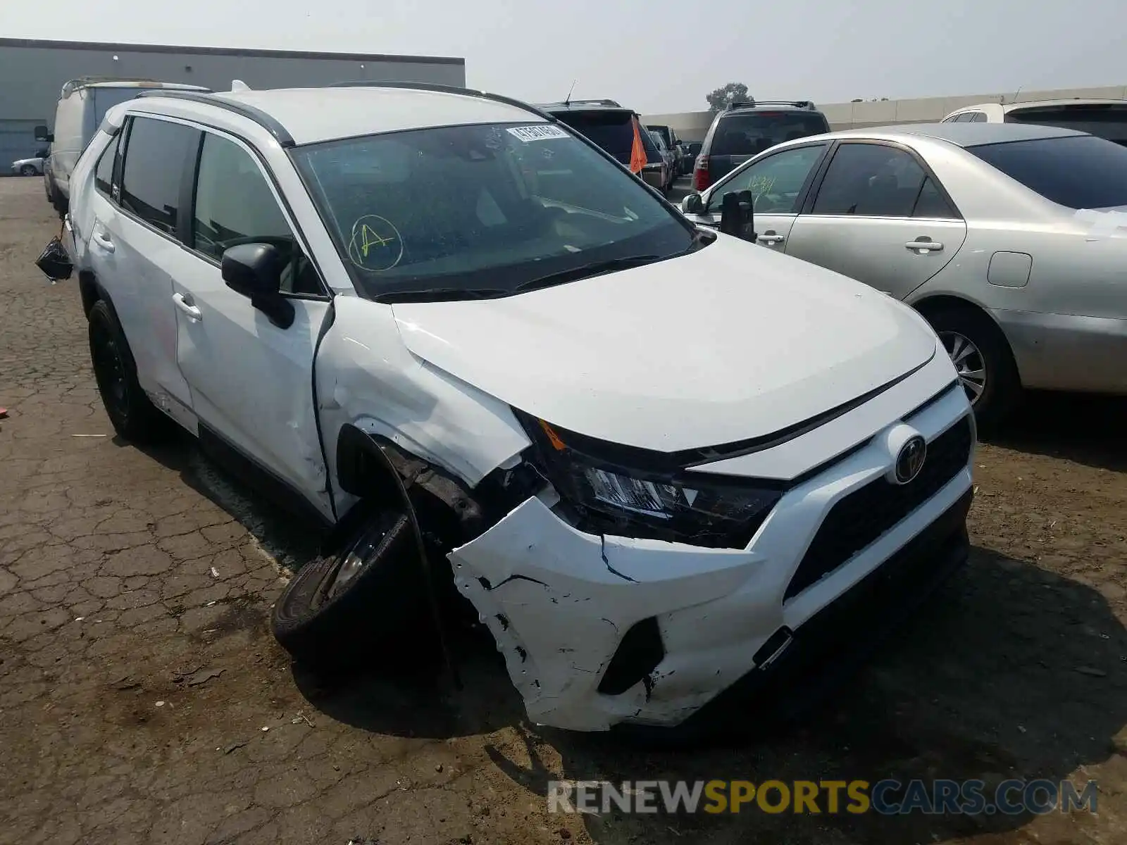 1 Фотография поврежденного автомобиля JTMH1RFV3KD018527 TOYOTA RAV4 2019