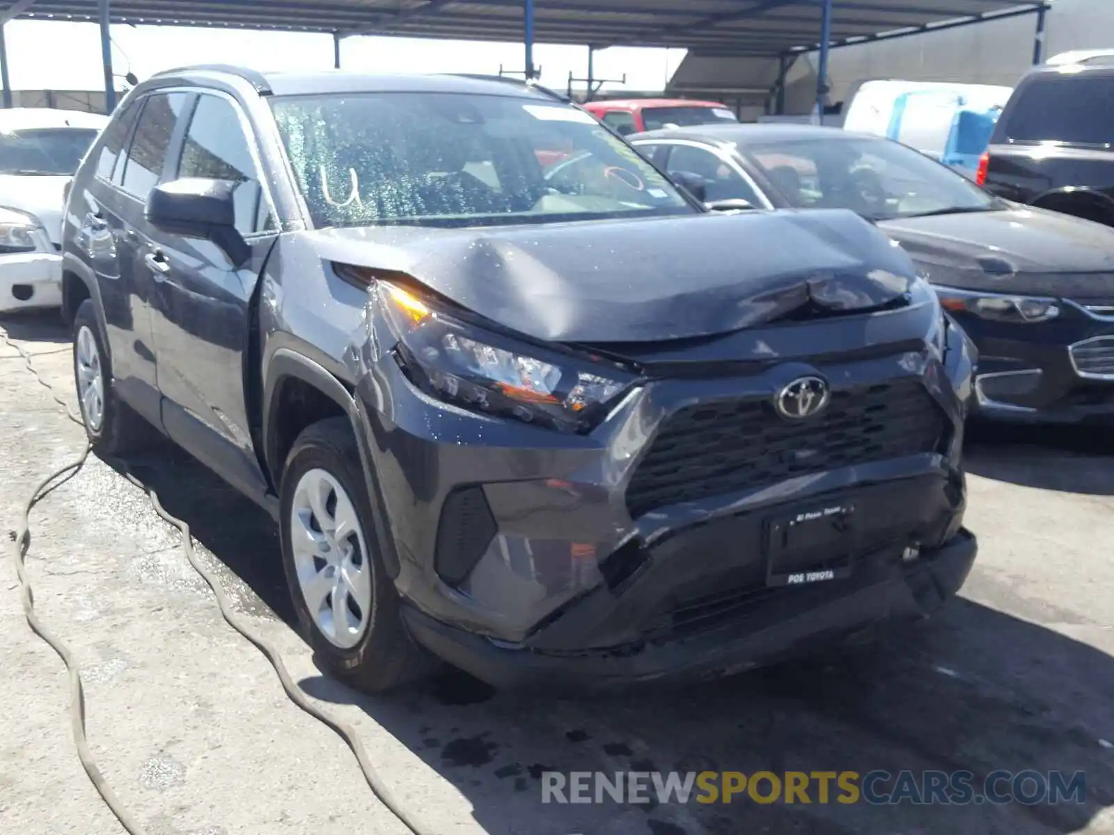 1 Photograph of a damaged car JTMH1RFV3KD036574 TOYOTA RAV4 2019