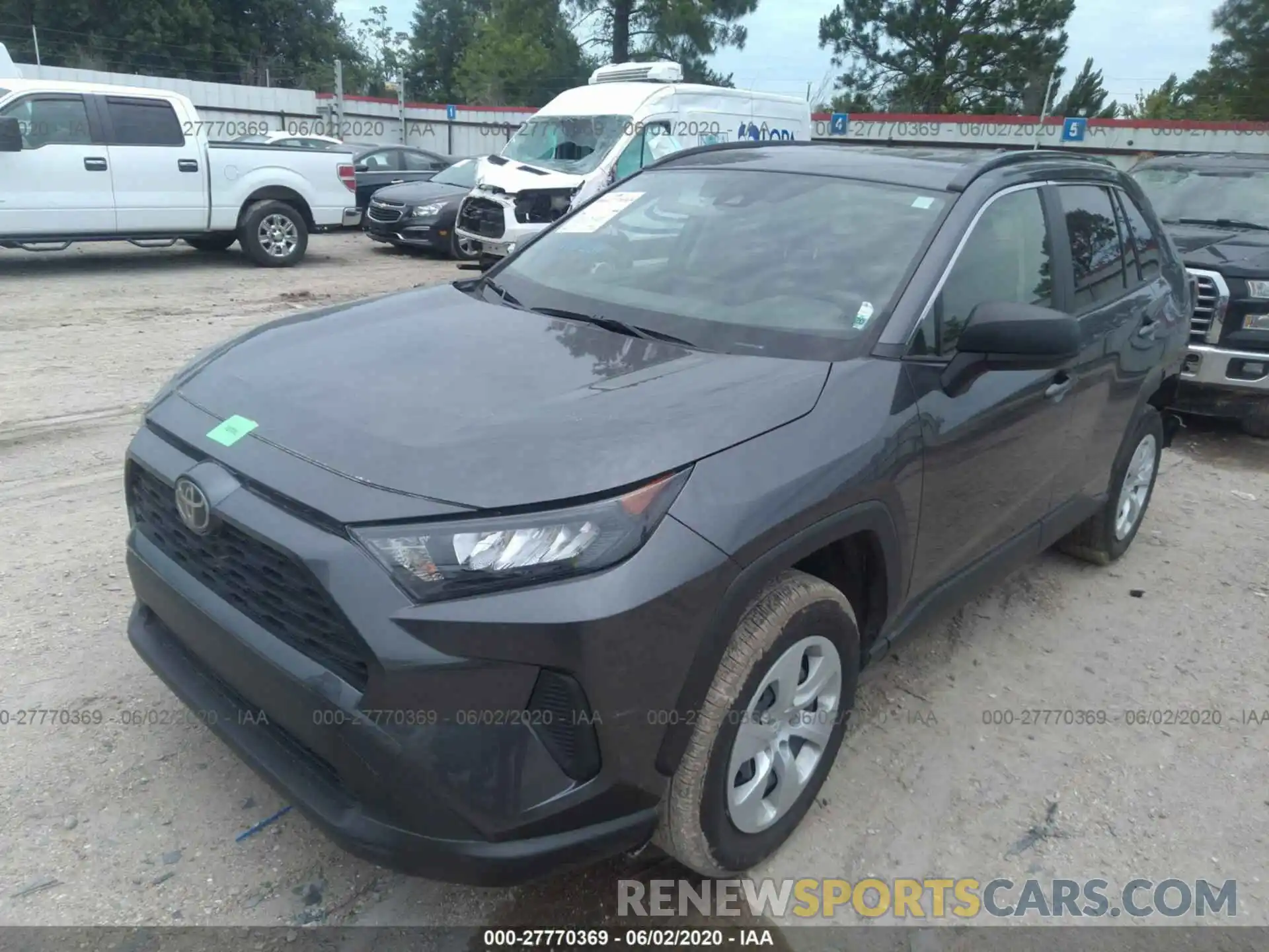 2 Photograph of a damaged car JTMH1RFV3KD037997 TOYOTA RAV4 2019