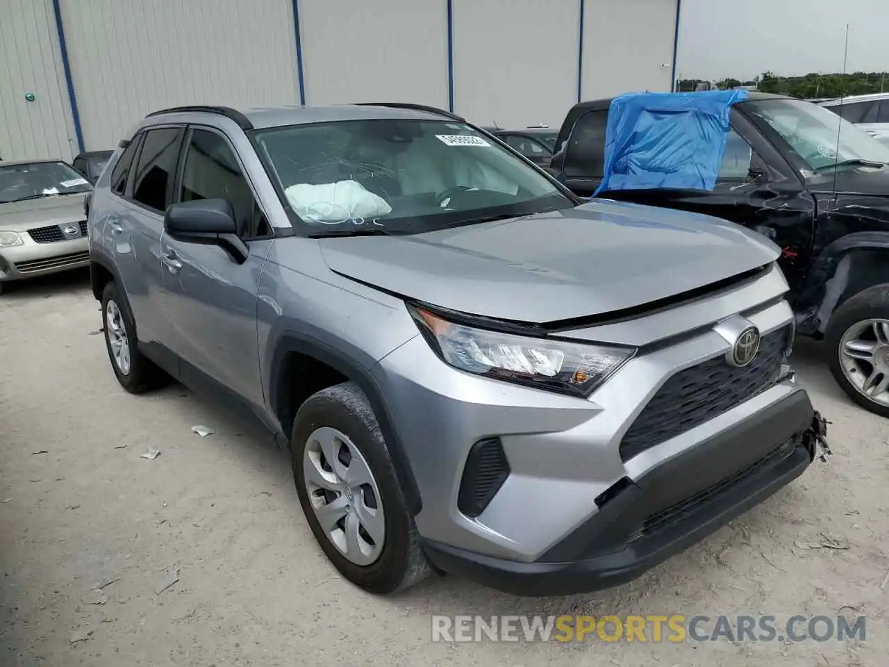 1 Фотография поврежденного автомобиля JTMH1RFV3KD039510 TOYOTA RAV4 2019