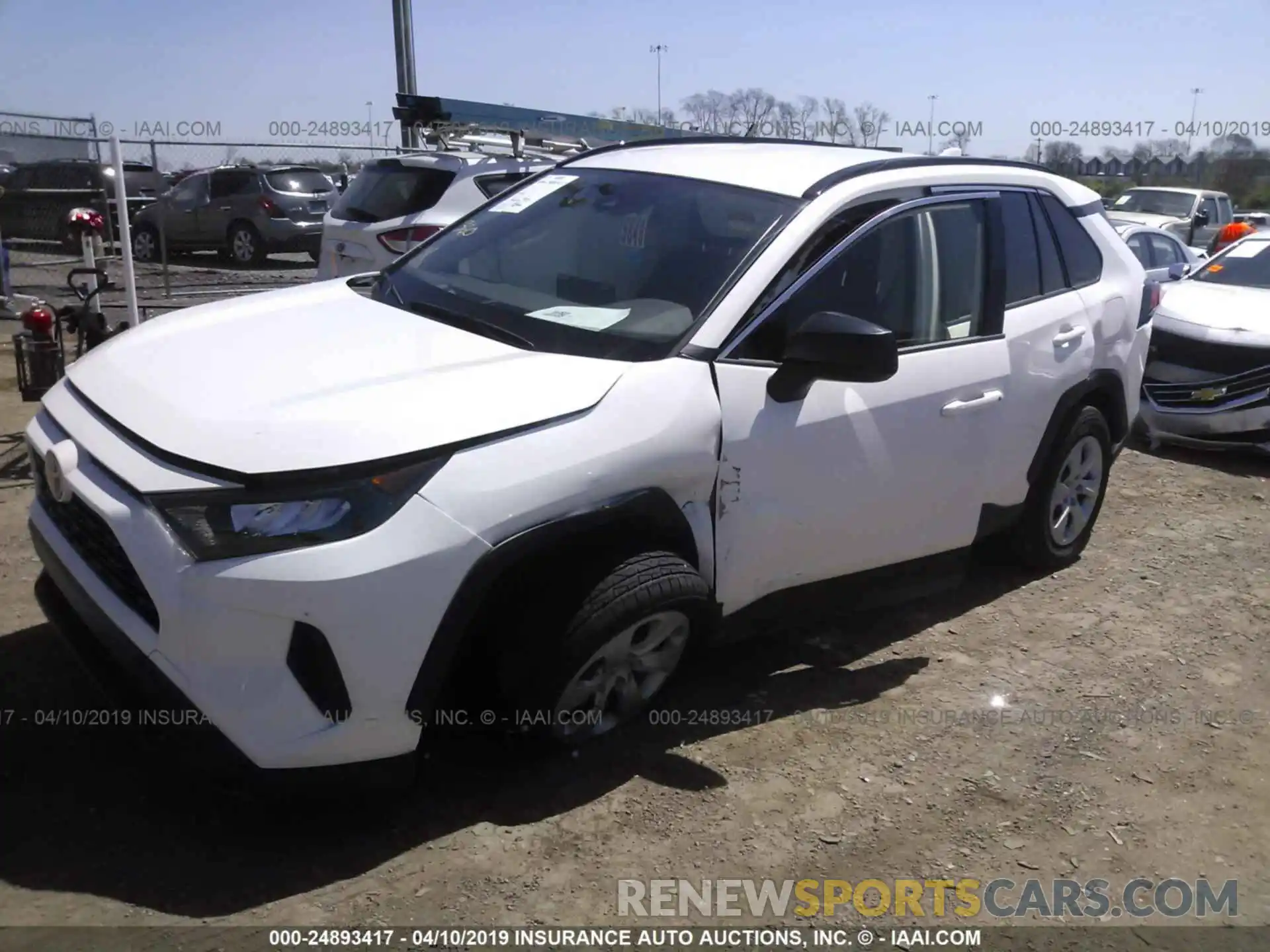 2 Фотография поврежденного автомобиля JTMH1RFV3KD500415 TOYOTA RAV4 2019