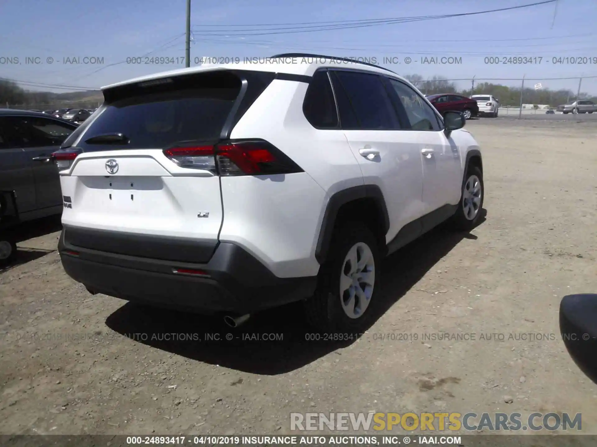 4 Photograph of a damaged car JTMH1RFV3KD500415 TOYOTA RAV4 2019