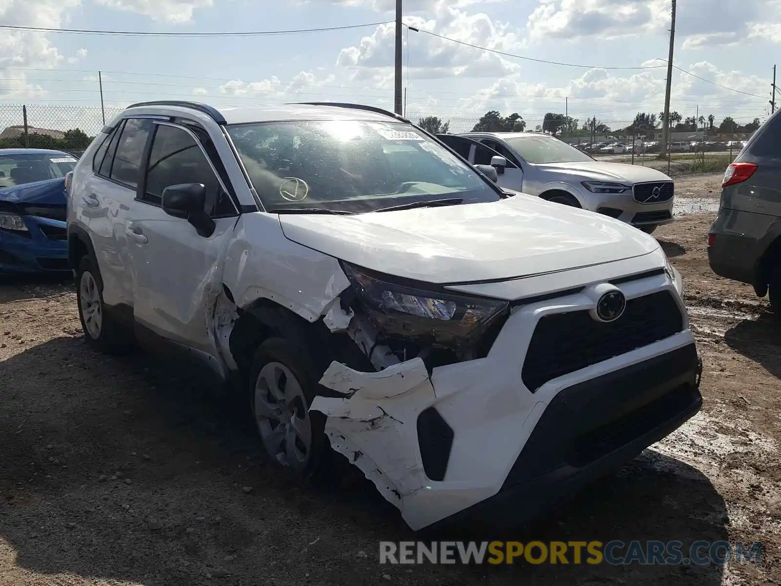 1 Photograph of a damaged car JTMH1RFV3KD507767 TOYOTA RAV4 2019