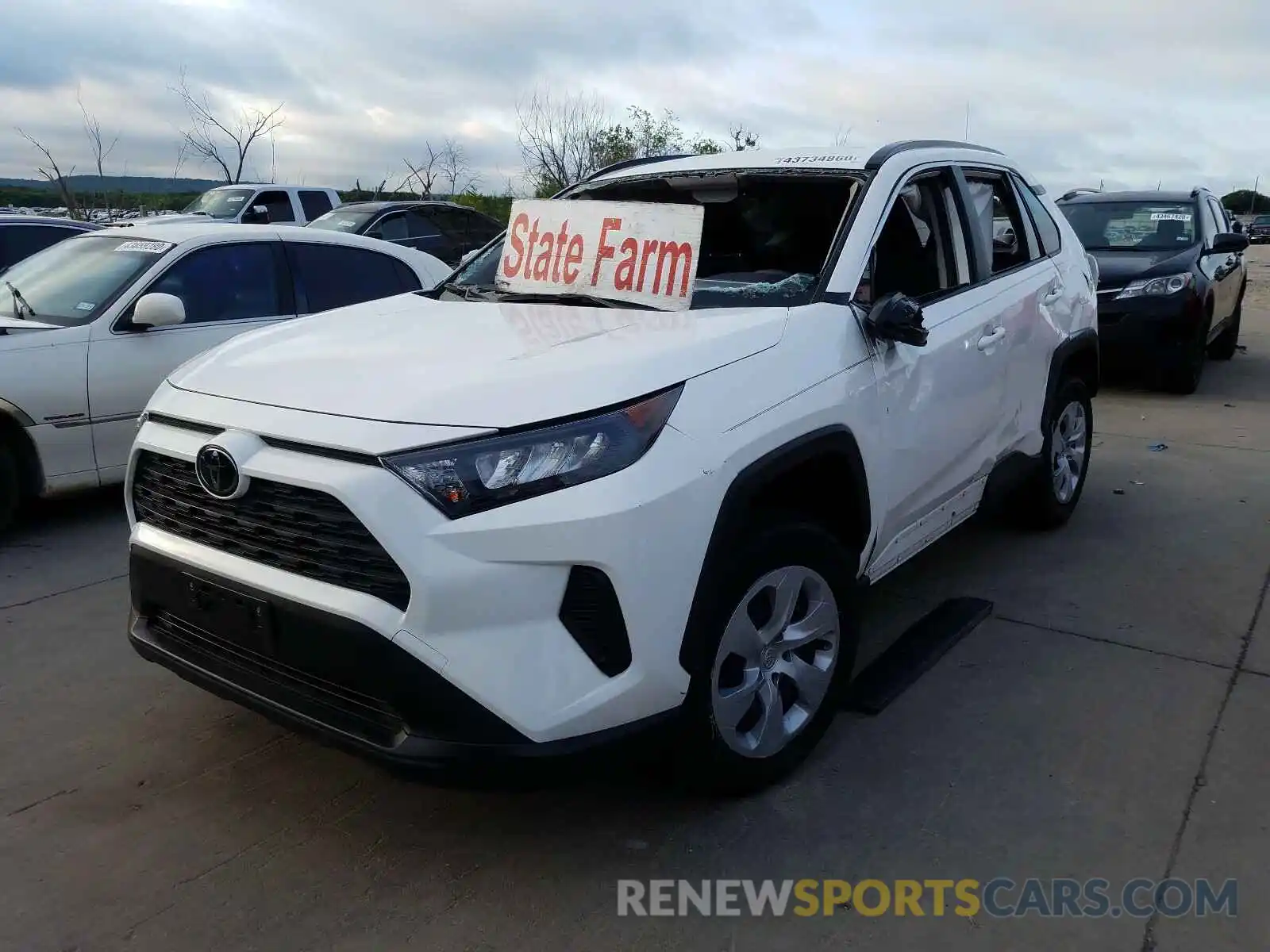 2 Photograph of a damaged car JTMH1RFV3KD509258 TOYOTA RAV4 2019