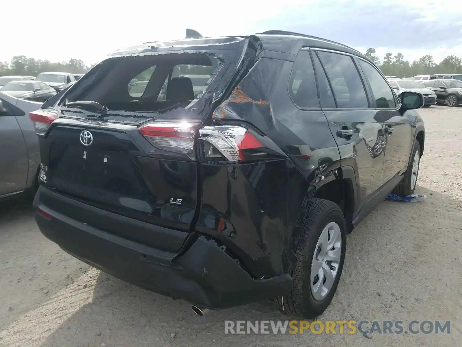 4 Photograph of a damaged car JTMH1RFV3KD511883 TOYOTA RAV4 2019