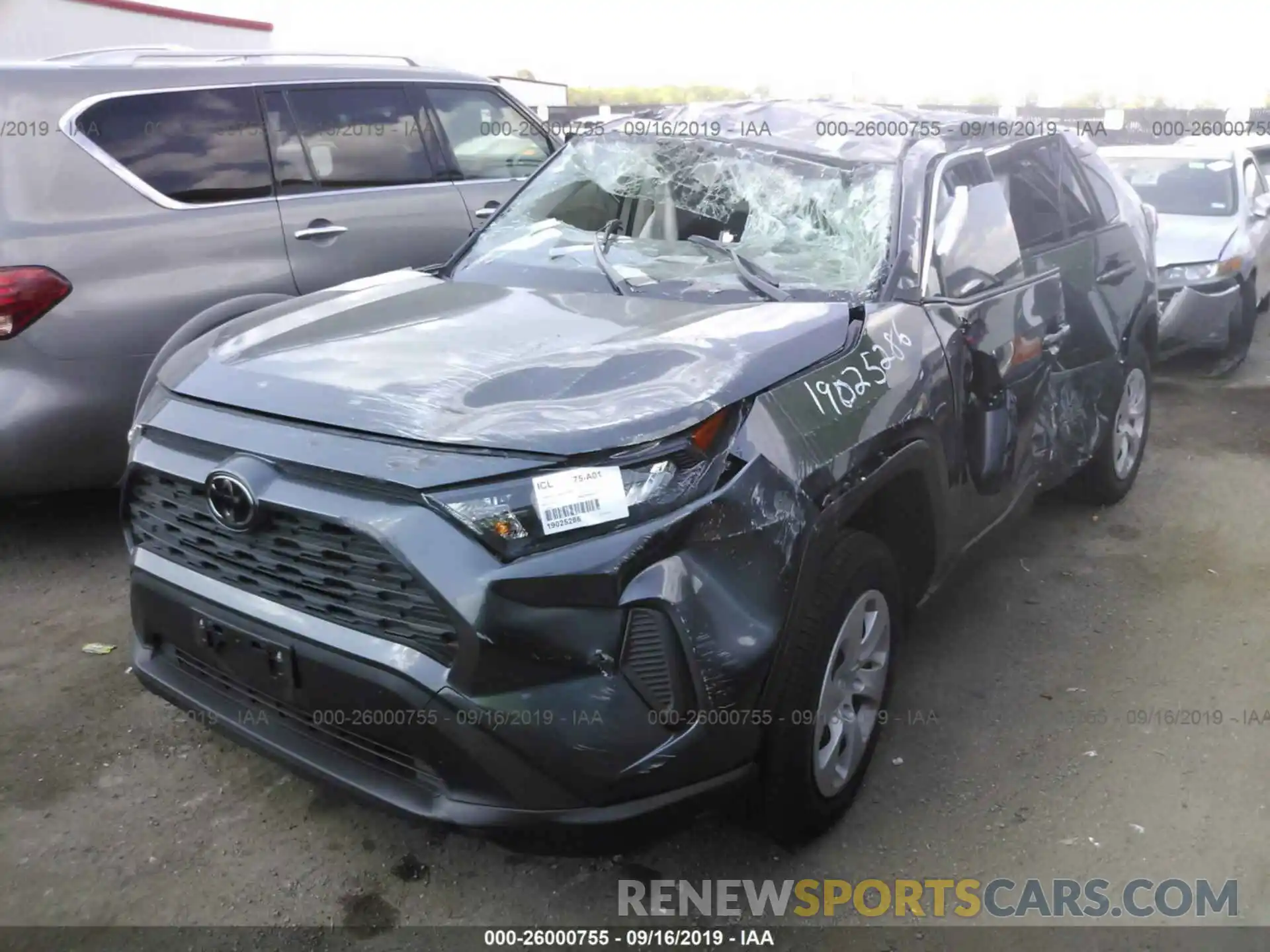 2 Фотография поврежденного автомобиля JTMH1RFV3KD513391 TOYOTA RAV4 2019