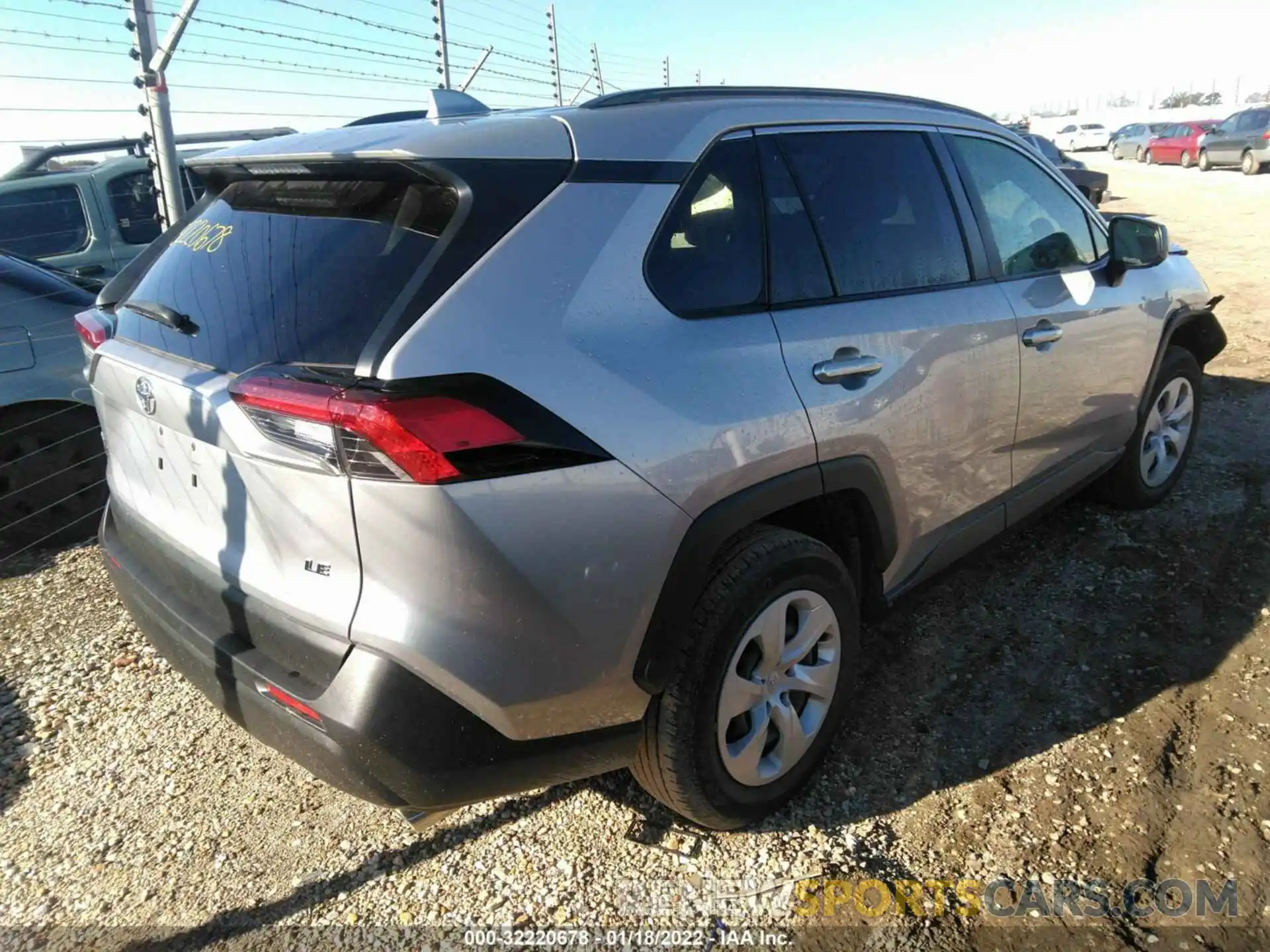 4 Photograph of a damaged car JTMH1RFV3KD516176 TOYOTA RAV4 2019