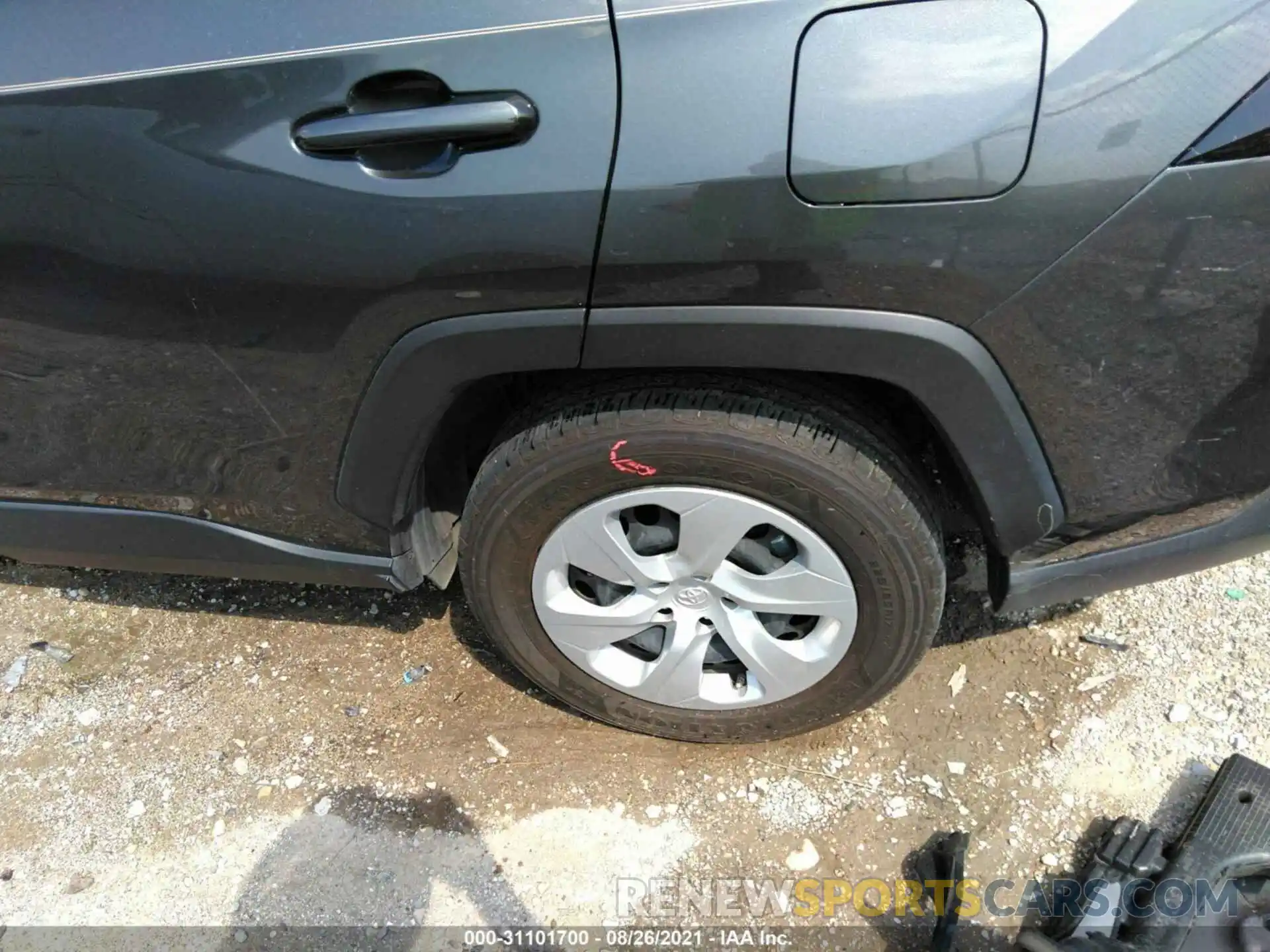 13 Photograph of a damaged car JTMH1RFV3KJ005004 TOYOTA RAV4 2019