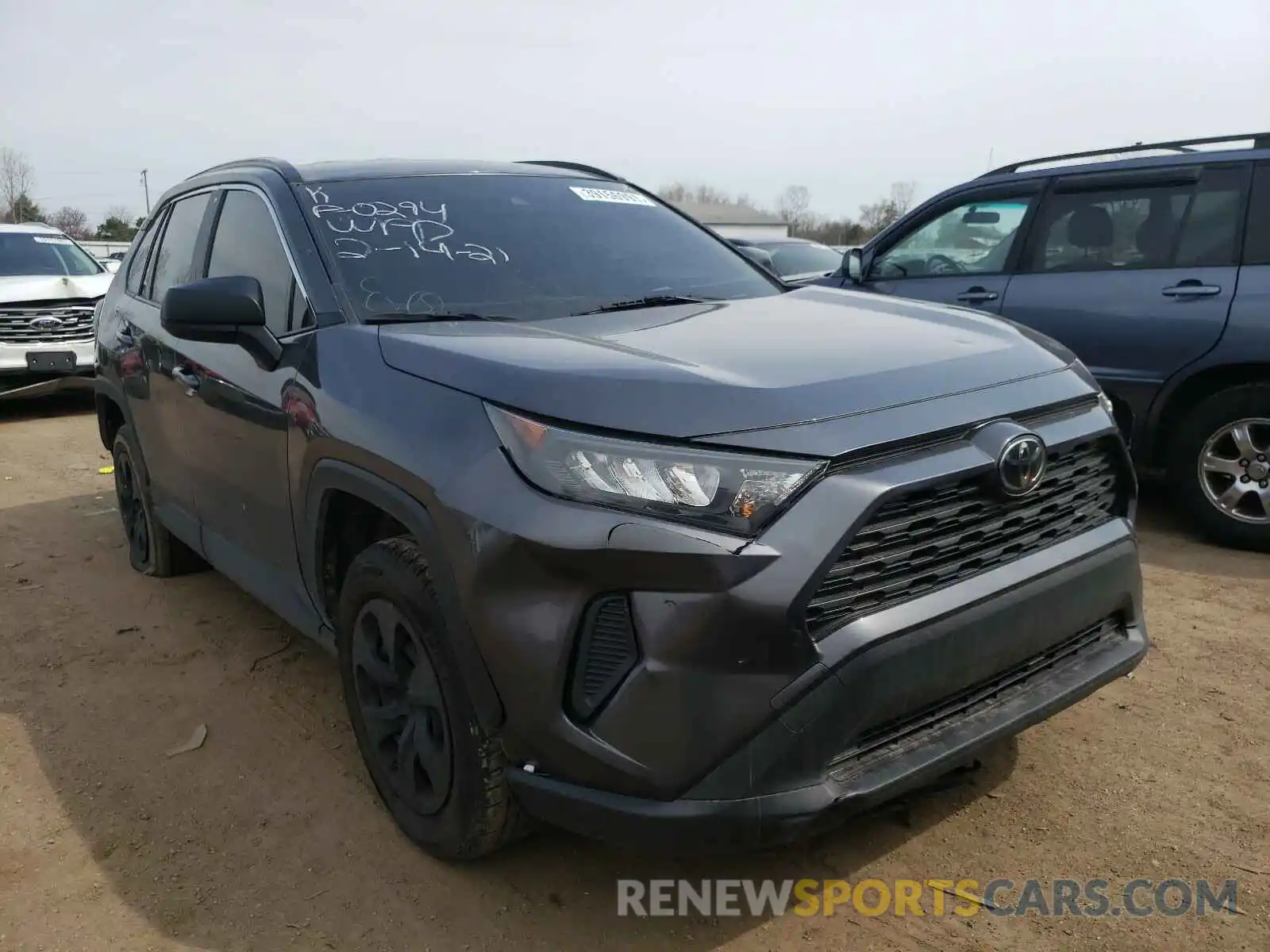 1 Photograph of a damaged car JTMH1RFV3KJ005391 TOYOTA RAV4 2019