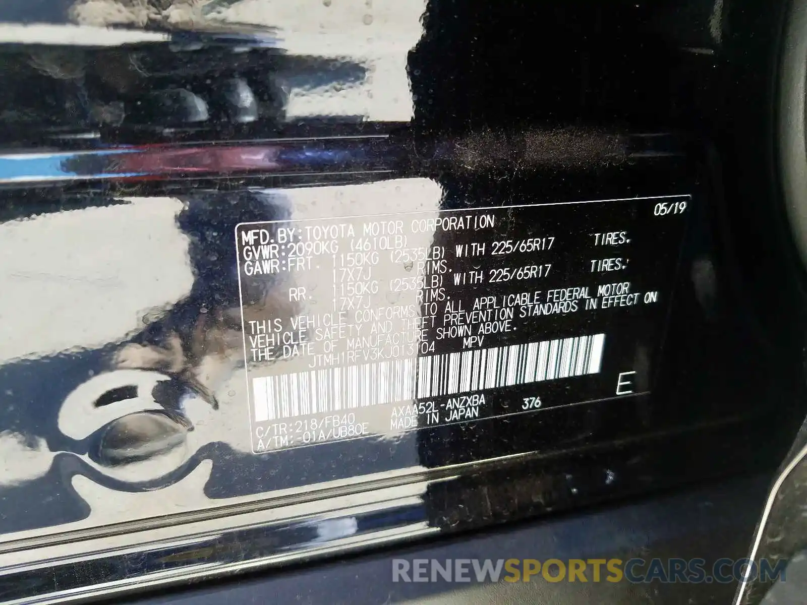 10 Photograph of a damaged car JTMH1RFV3KJ013104 TOYOTA RAV4 2019