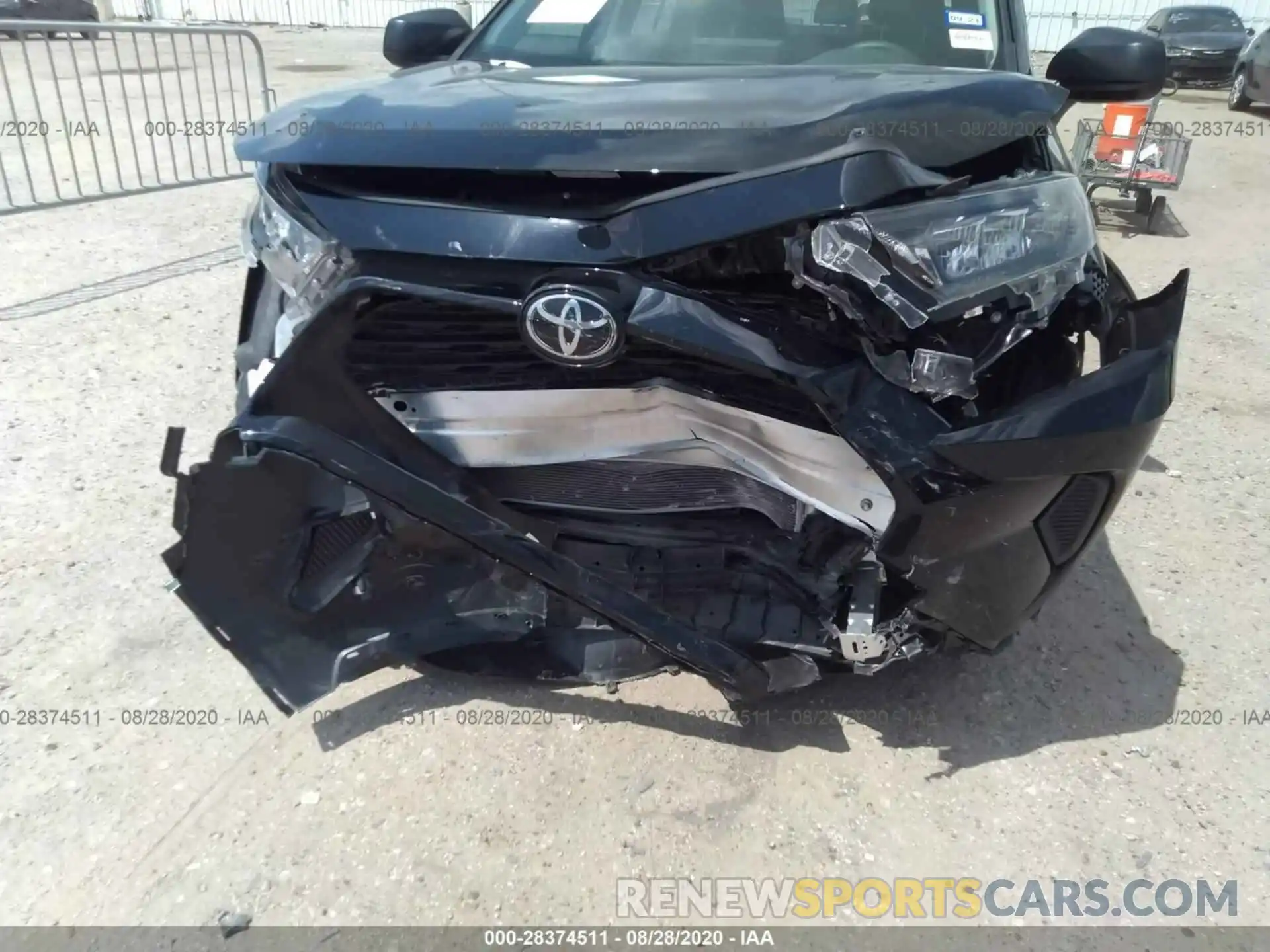 6 Photograph of a damaged car JTMH1RFV3KJ016097 TOYOTA RAV4 2019